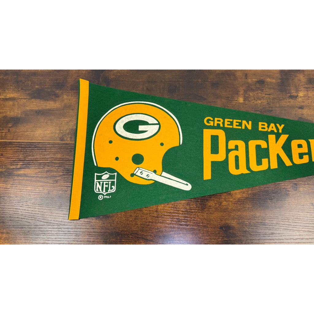 Vintage 1967 Green Bay Packers NFL Felt Pennant - Football Memorabilia