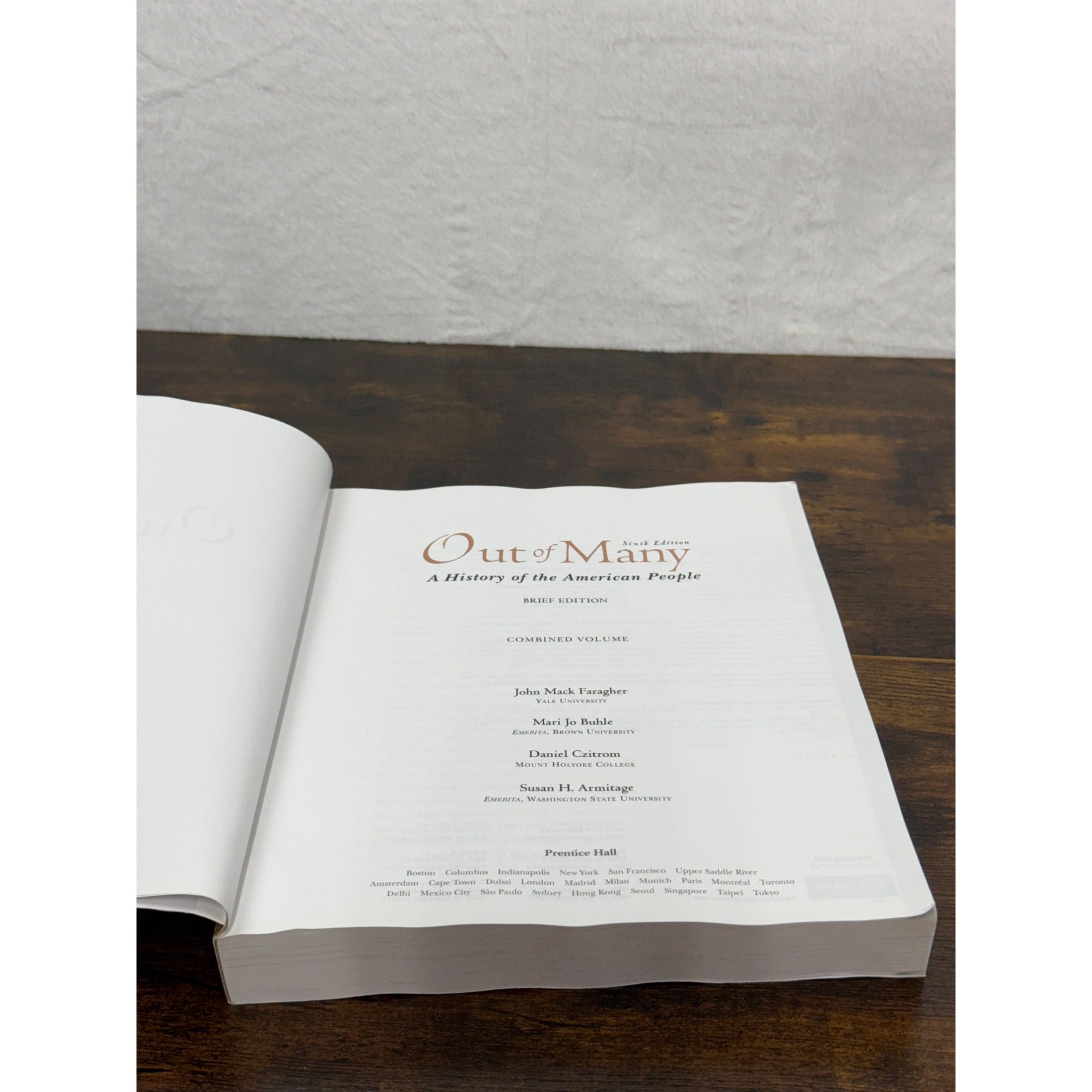 Out Of Many: A History Of The American People Brief Sixth Edition Combined Volume