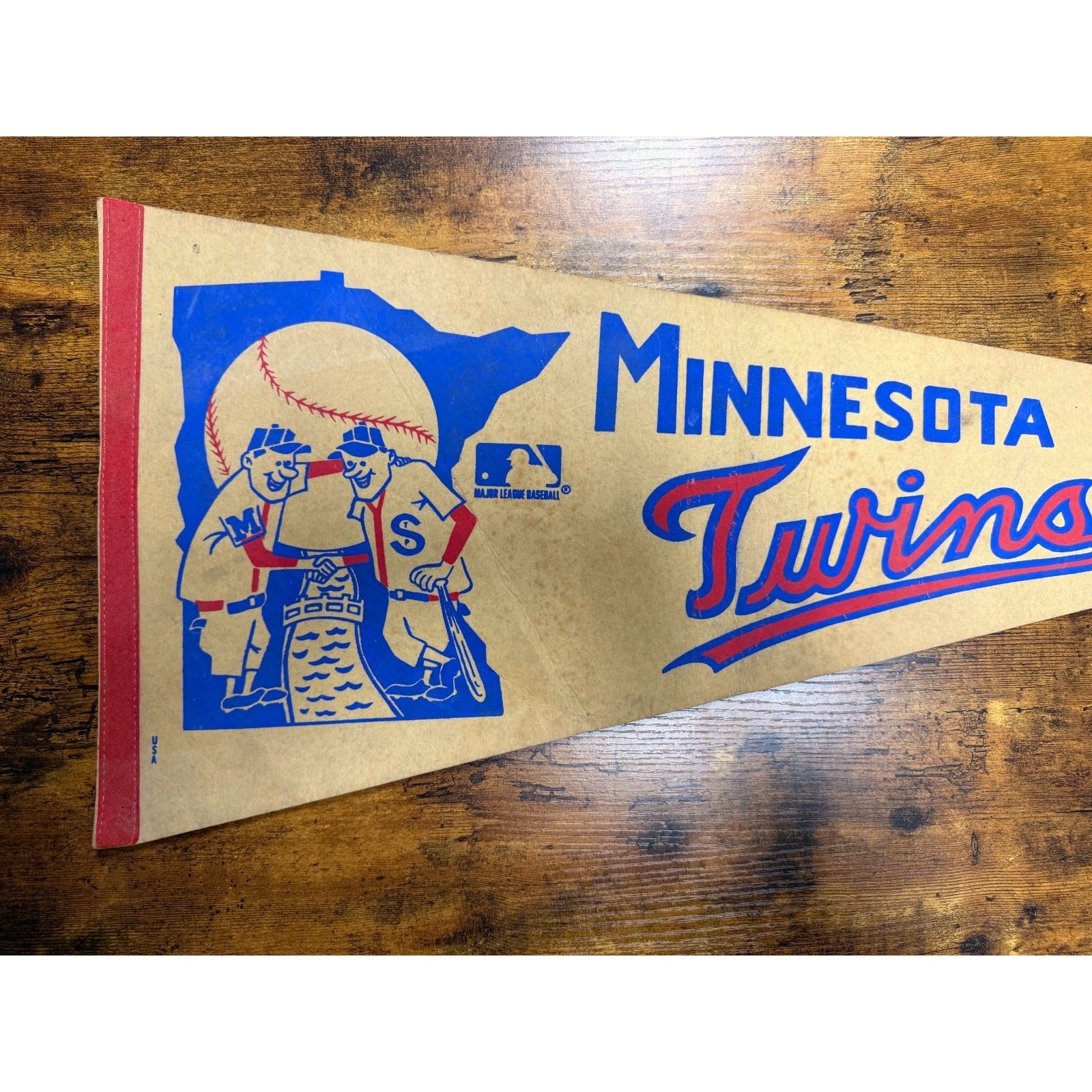 Vintage MLB Minnesota Twins pennant