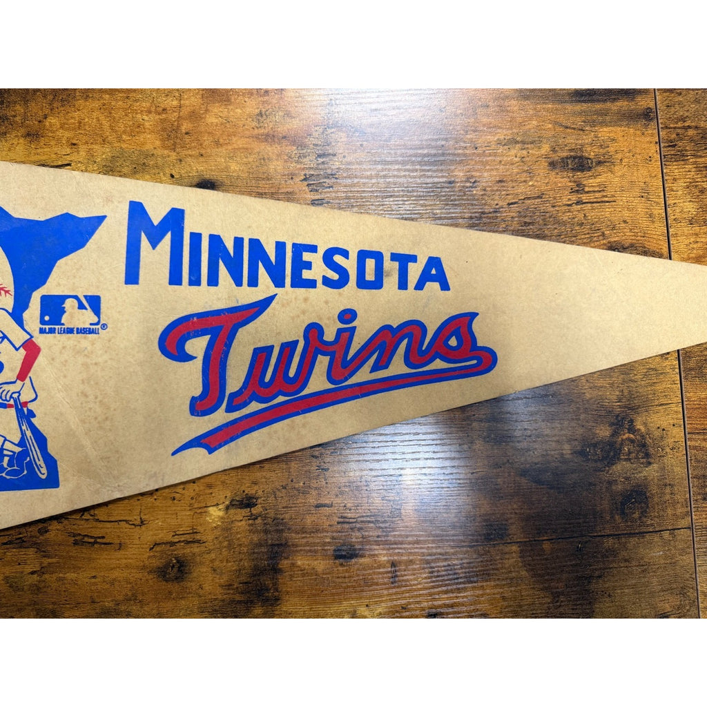 Vintage MLB Minnesota Twins pennant