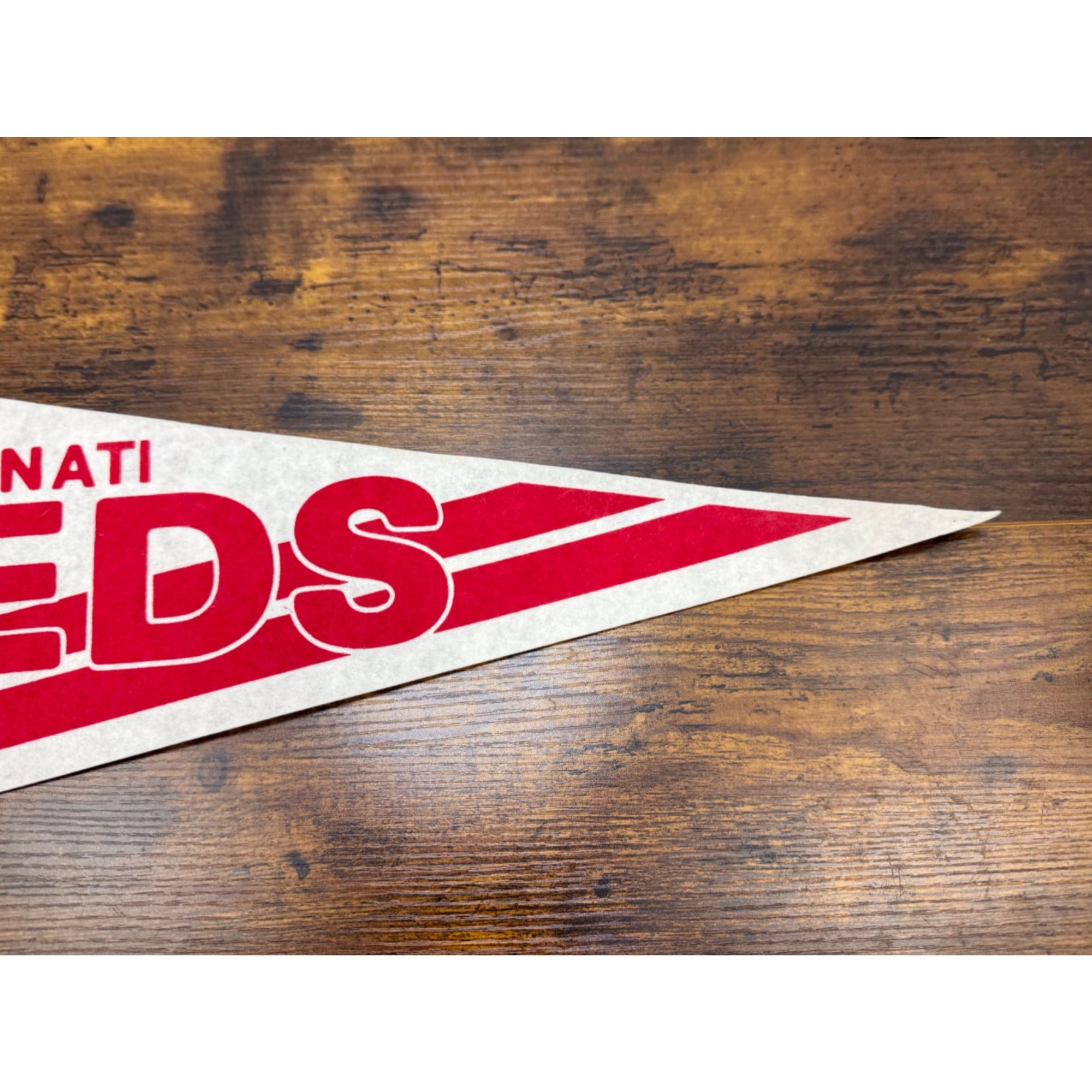 Cincinnati Reds Vintage Felt Pennant MLB Baseball Memorabilia 30 inches