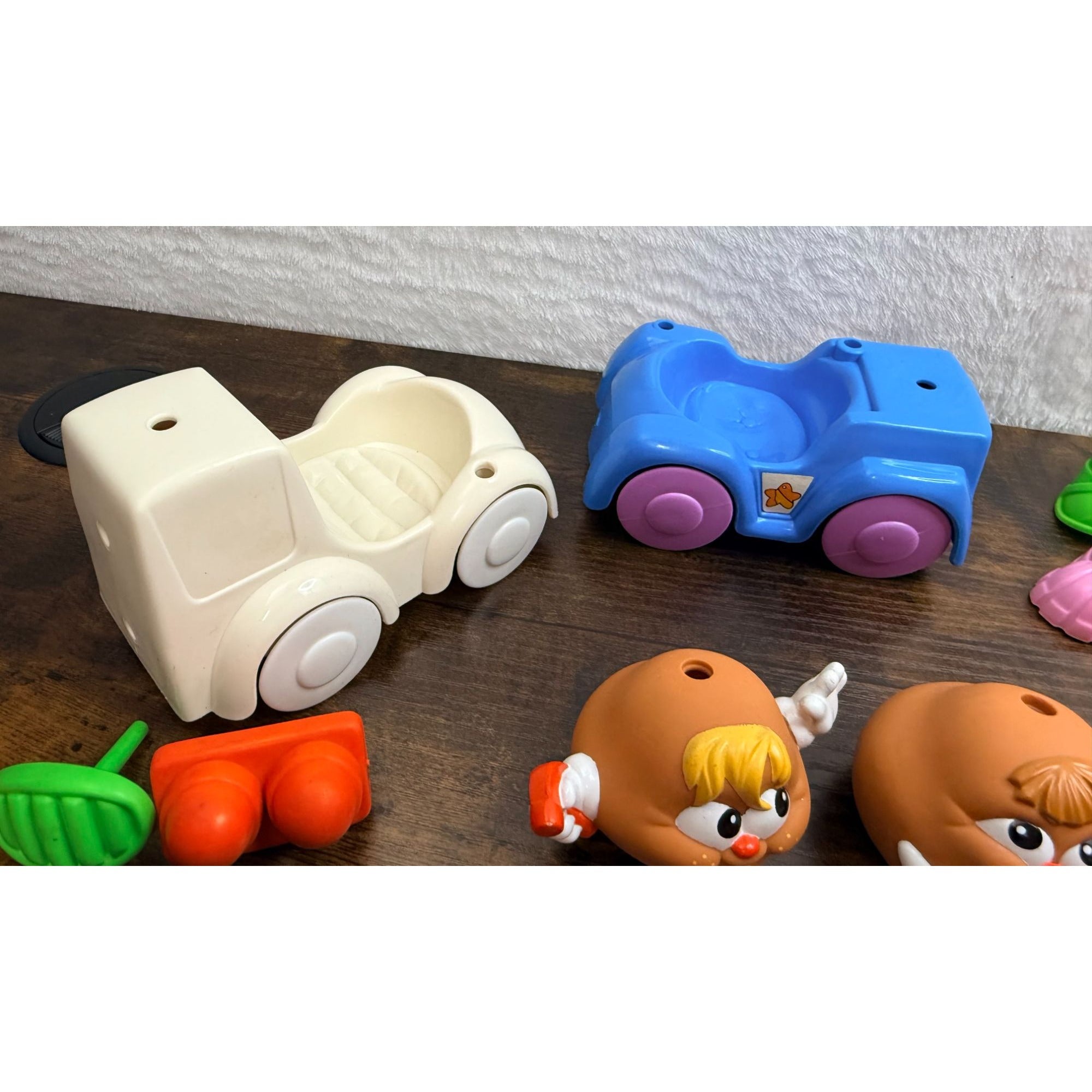 Vintage Mr. Potato Head Playset With Bodies Hats Shoes & Accessories