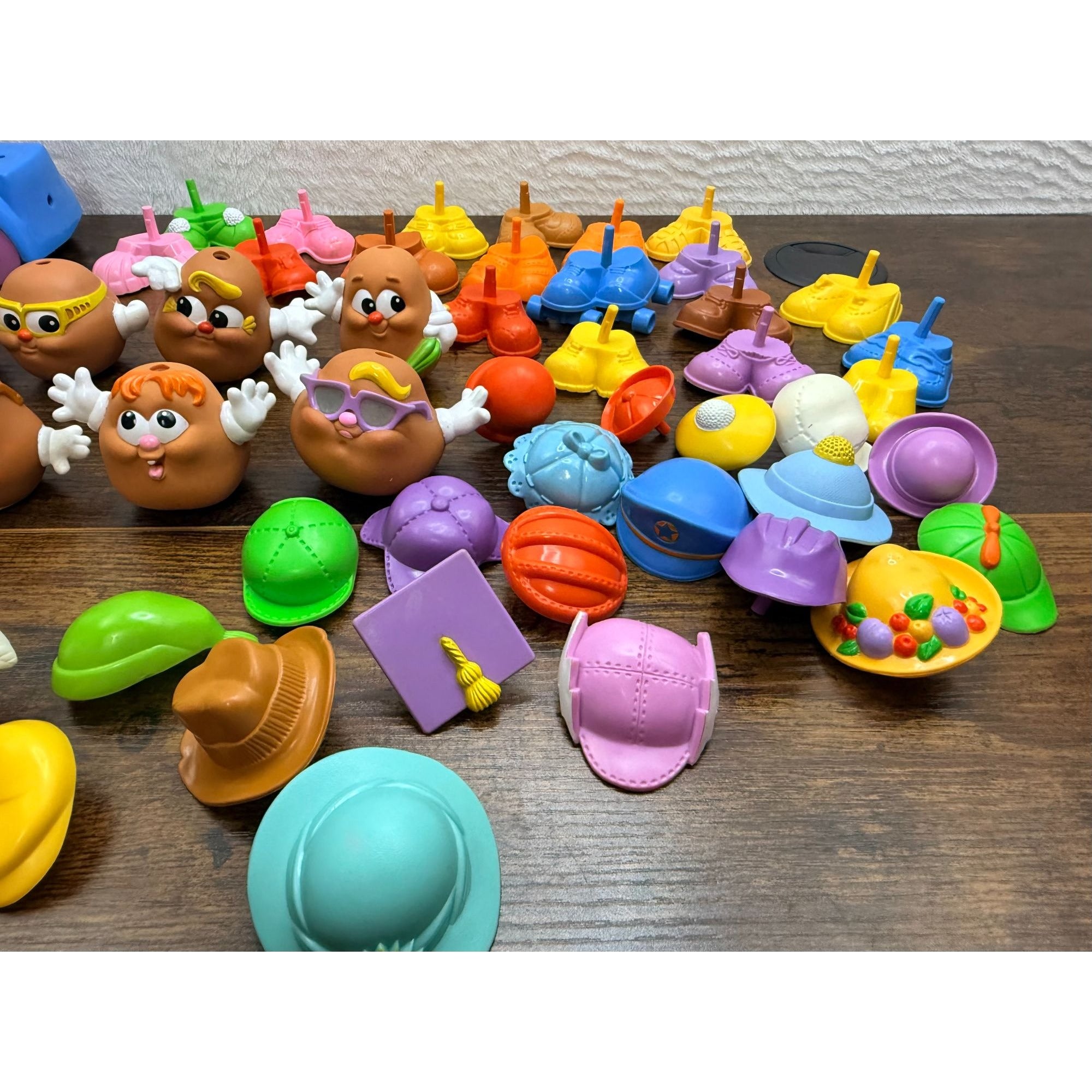 Vintage Mr. Potato Head Playset With Bodies Hats Shoes & Accessories