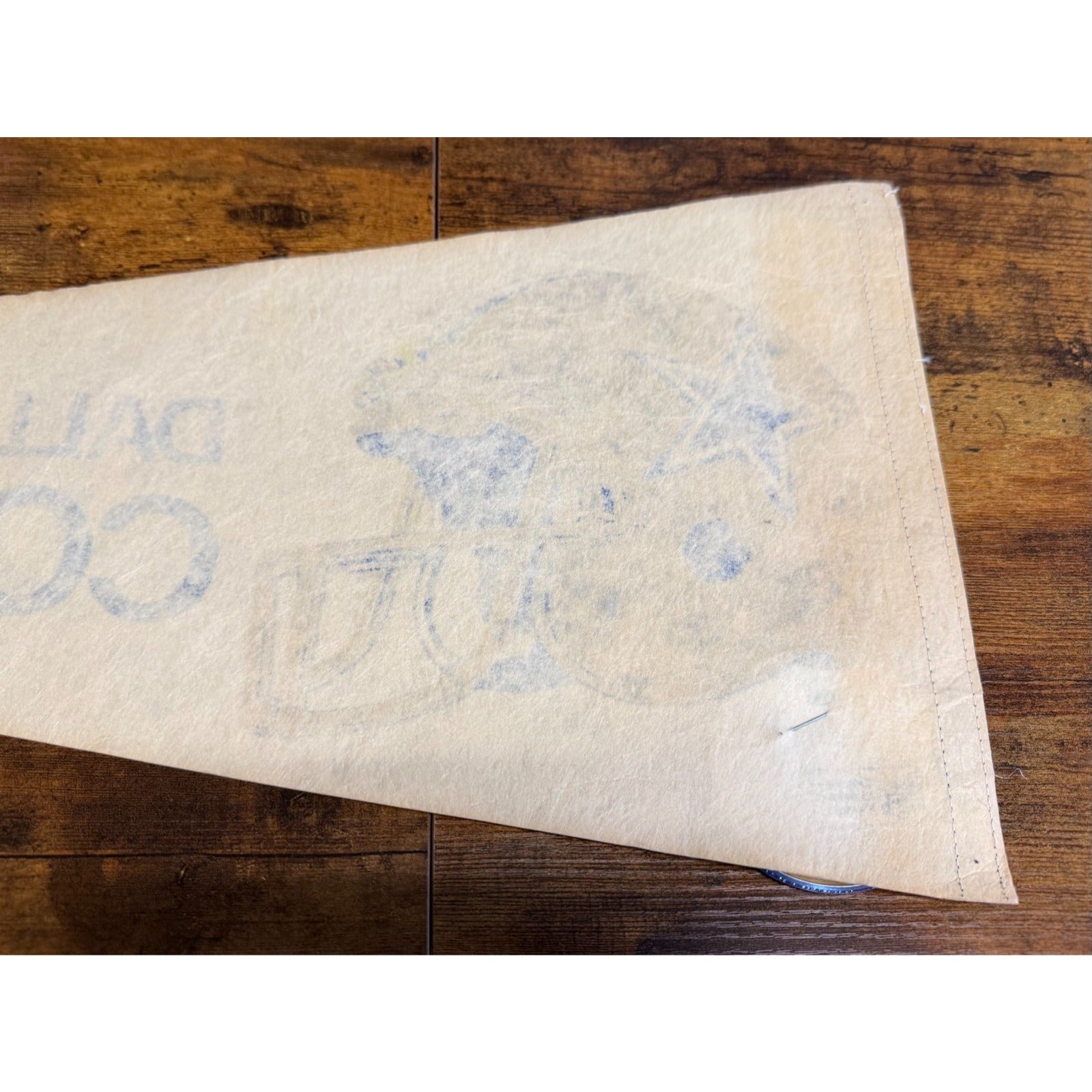 Vintage NFL Dallas Cowboys pennant with pin