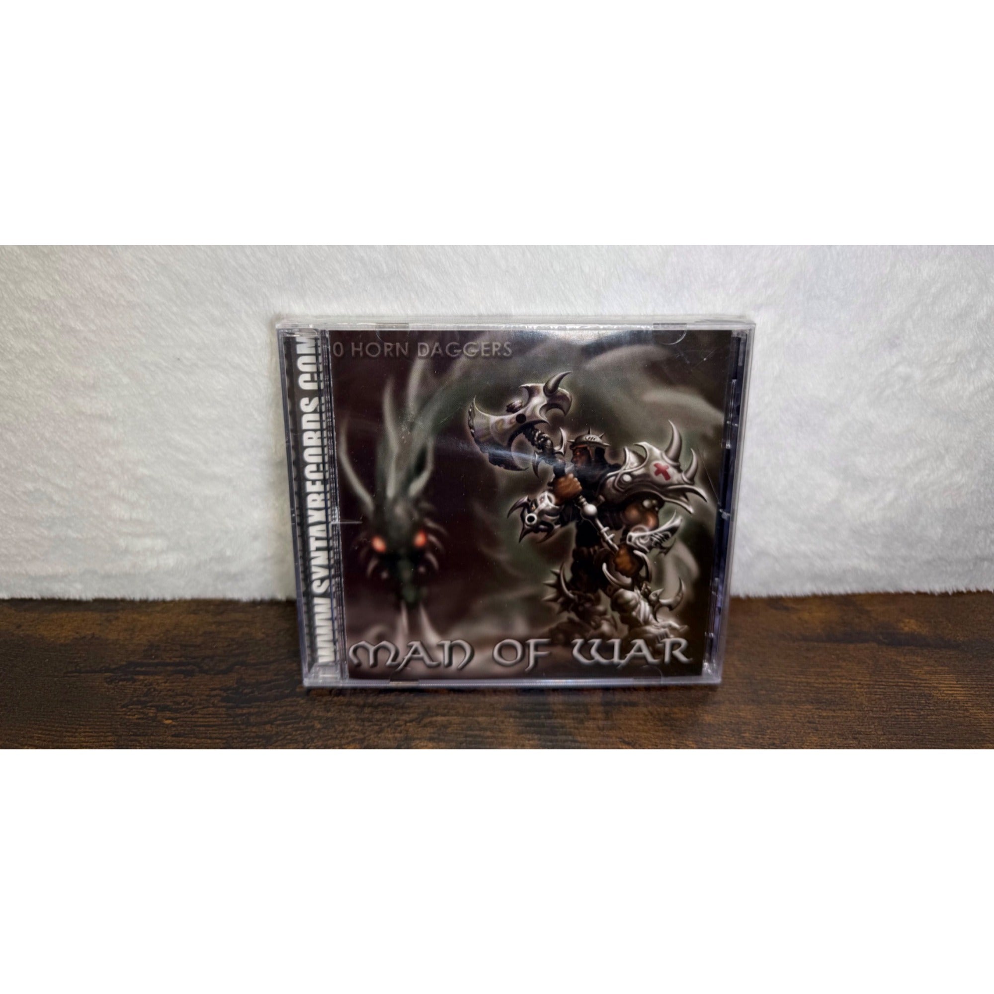 Man Of War CD 10 Horn Daggers Syntax Records 2001 Used
