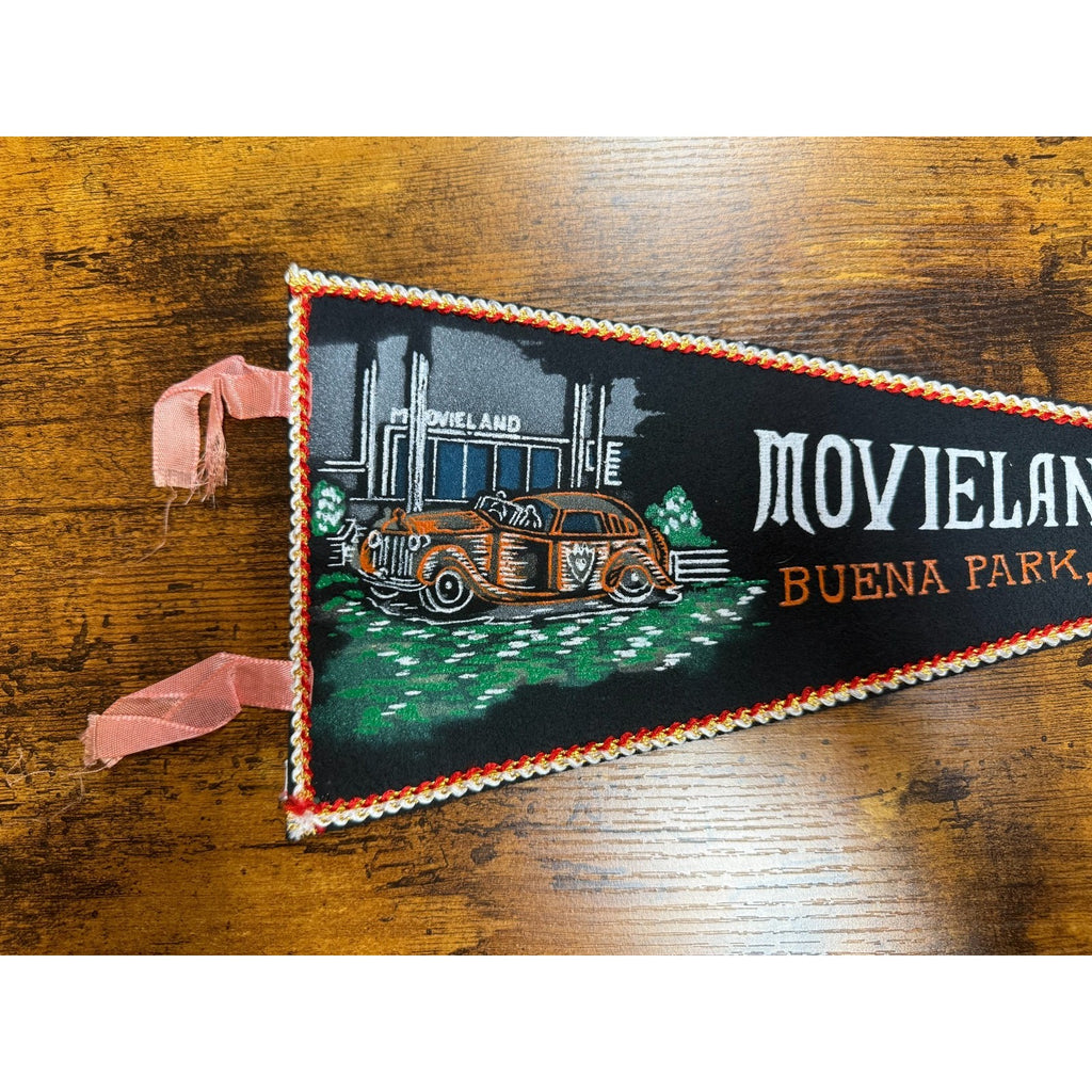 Vintage Movieland Wax Museum Buena park, California pennant Made in Japan