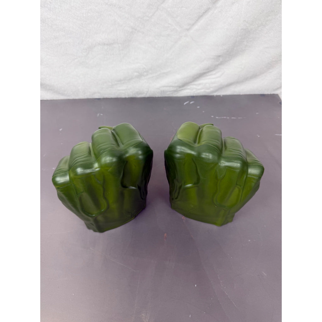 Marvel Hulk Smash Hands Green Foam Gloves 2011 Hasbro Toy Roleplay Collectors Item