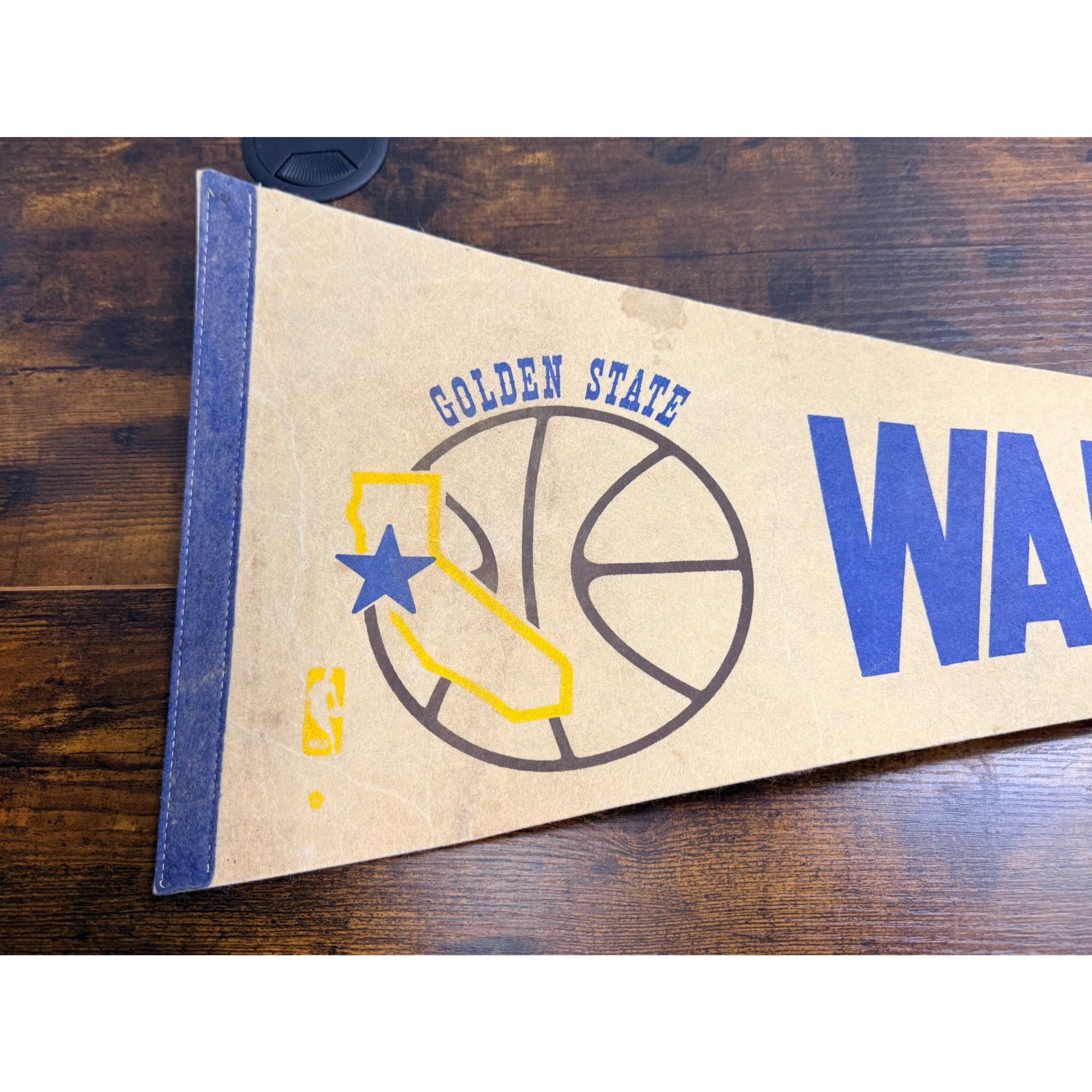 Golden State Warriors Vintage Felt Pennant With California & Basketball Logo