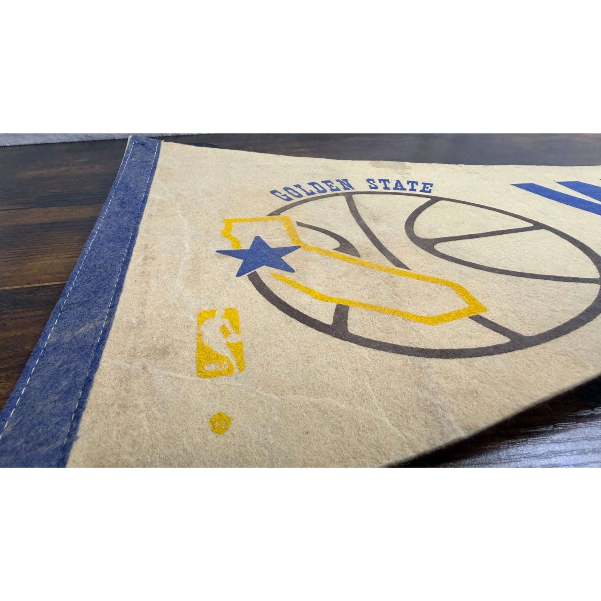Golden State Warriors Vintage Felt Pennant With California & Basketball Logo