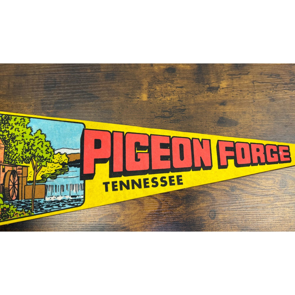 Vintage Pigeon Forge Tennessee Felt Pennant Souvenir 25 inches