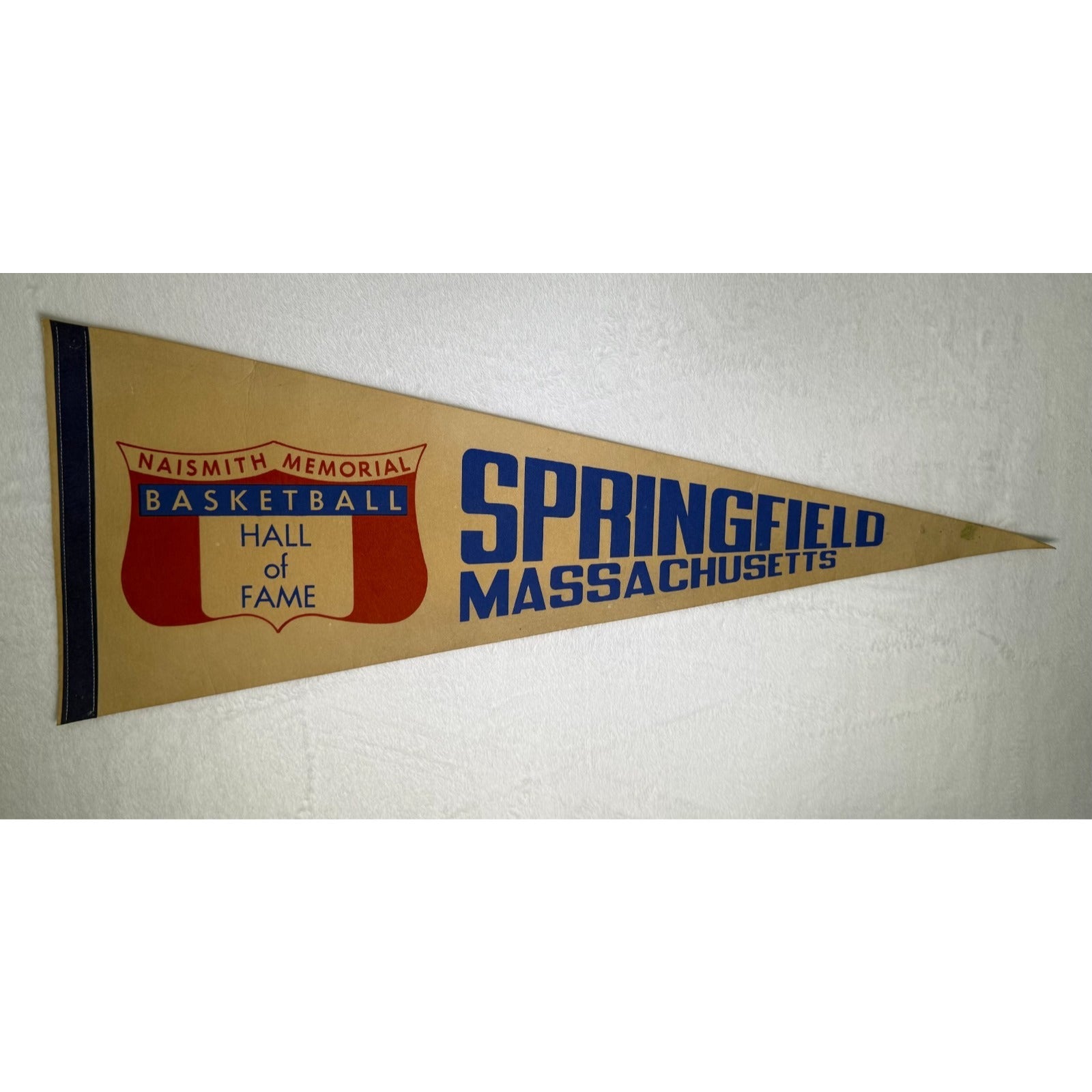 Vintage Naismith Memorial Basketball Hall of fame Springfield, Mass. pennant