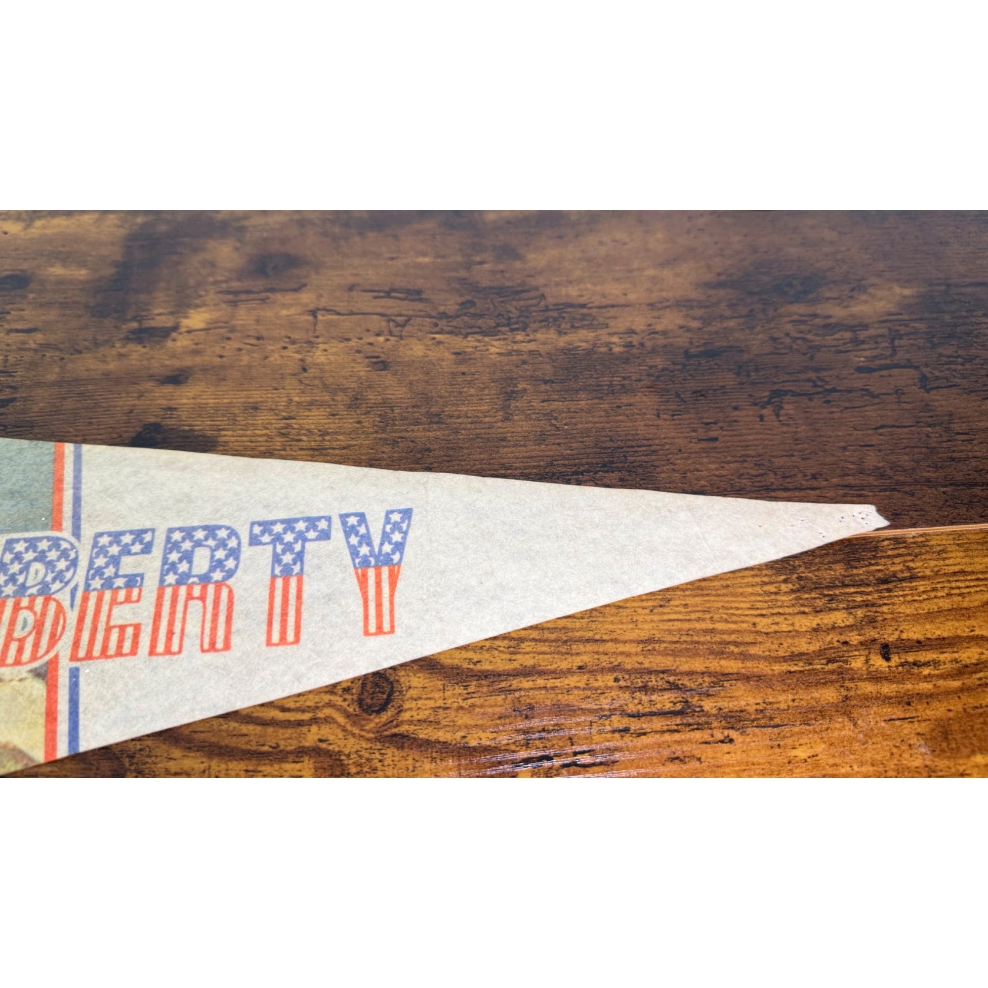 Vintage Statue Of Liberty Pennant Flag With Illustrations & Patriotic Colors