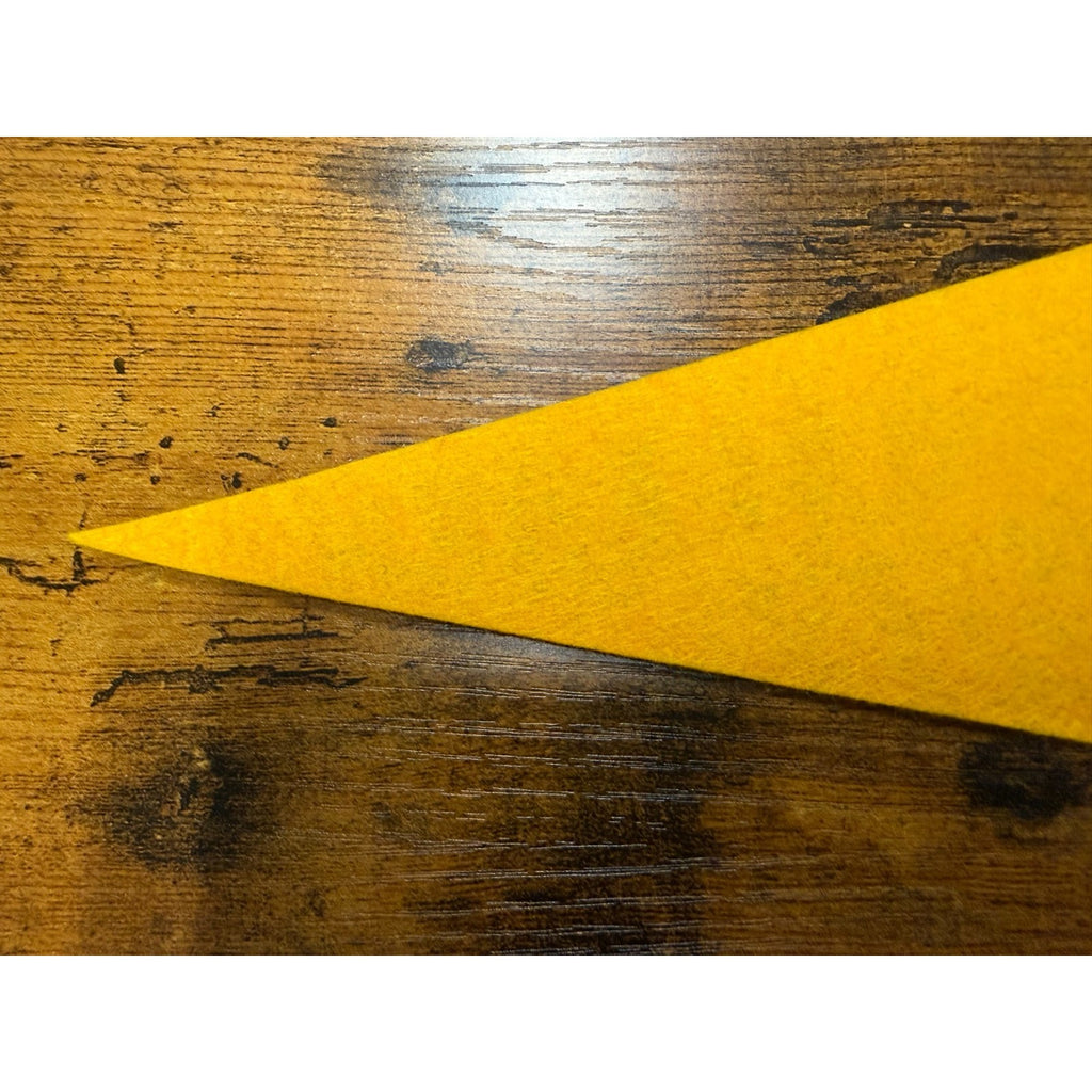 Vintage Alaska Landmarks Souvenir Mini Felt Pennant 8"