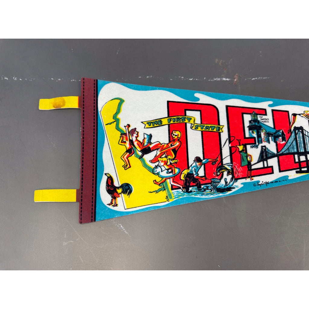 Vintage Delaware state pennant