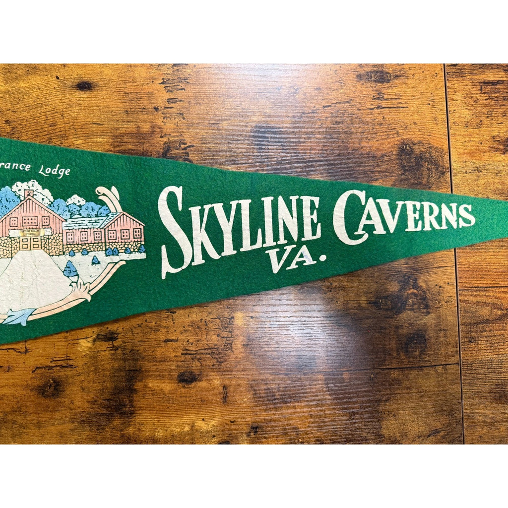 Vintage Skyline Caverns, Va pennant