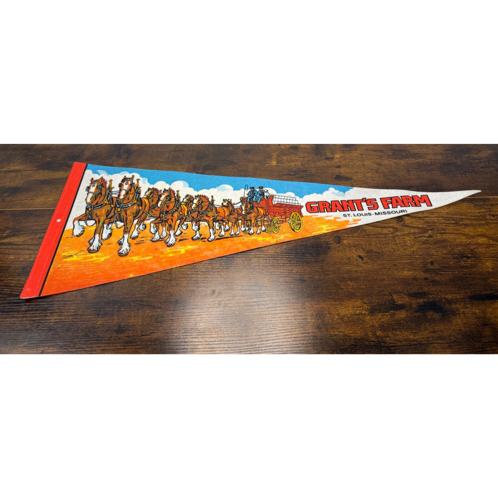 Vintage Grants Farm St. Louis Missouri Souvenir Felt Pennant With Clydesdales