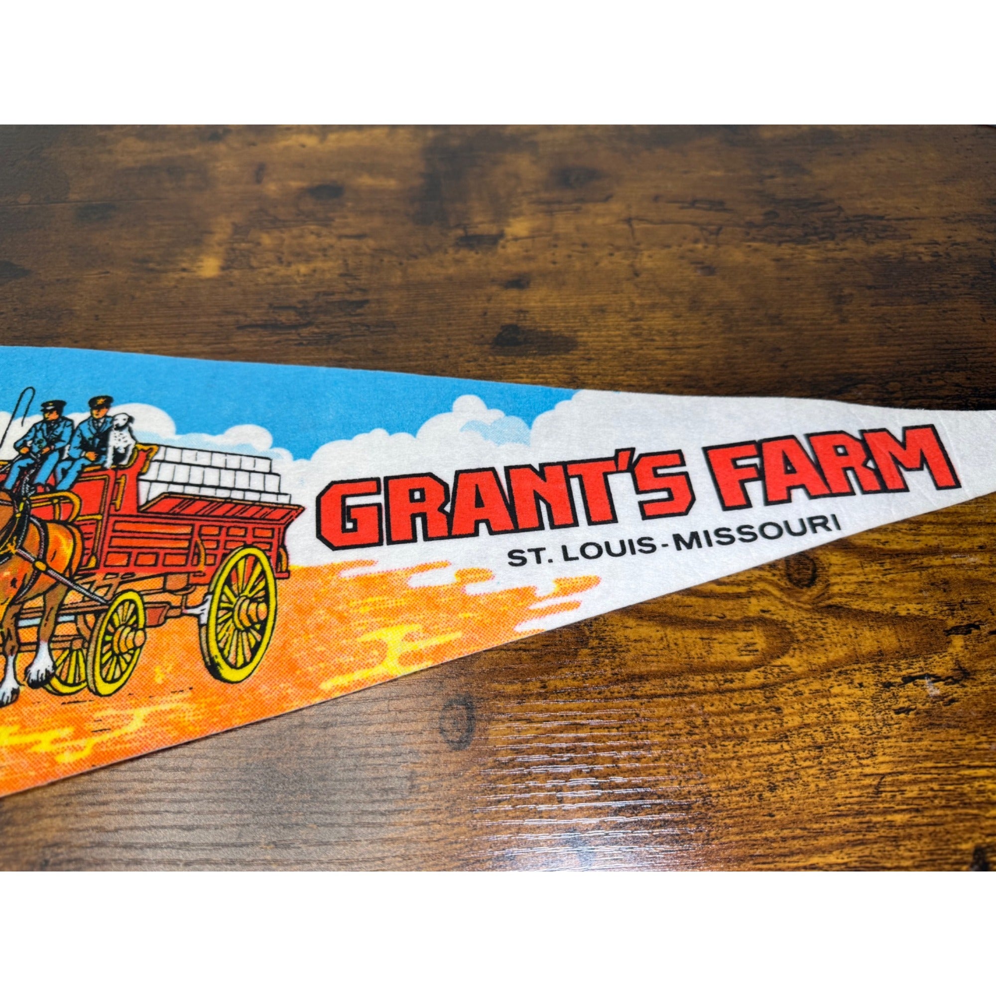 Vintage Grants Farm St. Louis Missouri Souvenir Felt Pennant With Clydesdales