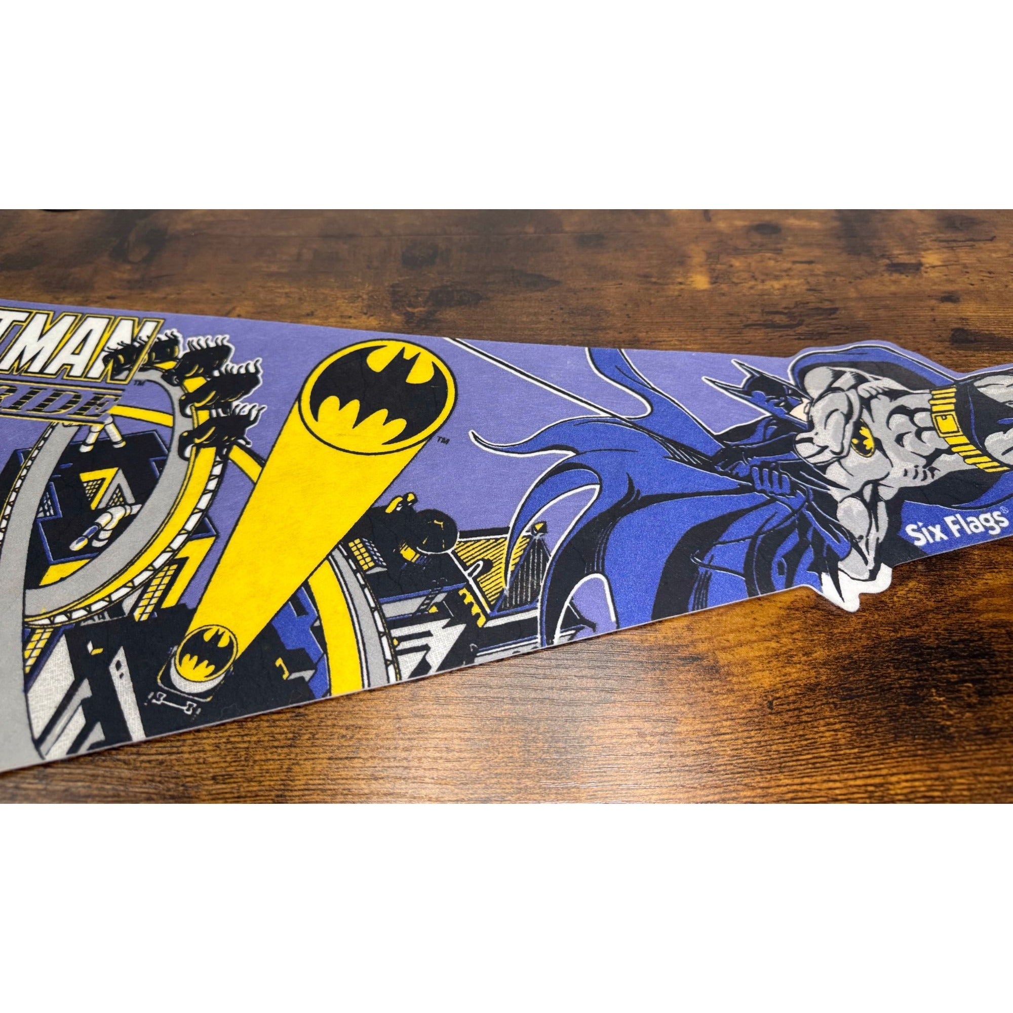 Batman The Ride Six Flags Vintage Felt Pennant Purple Yellow Comic Art