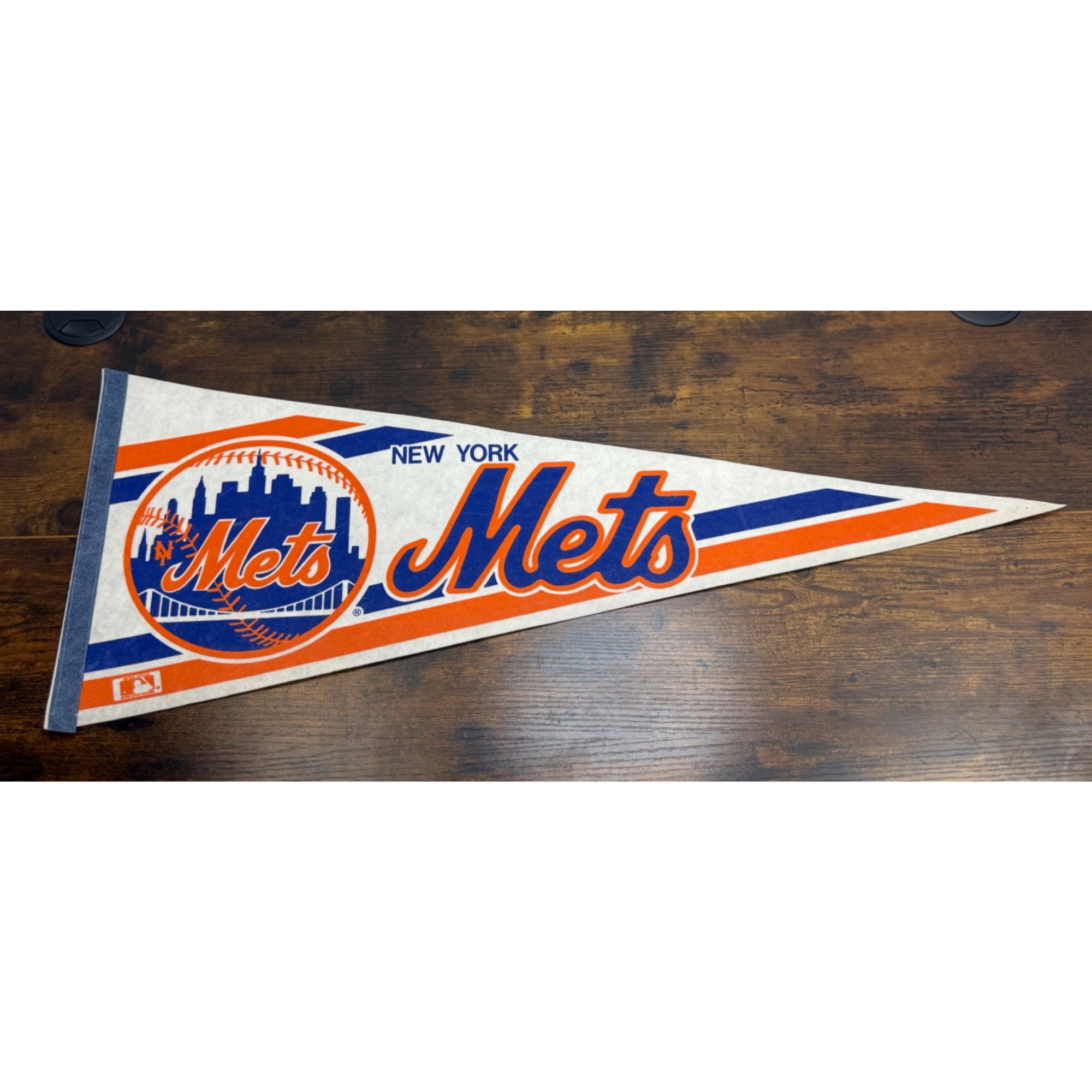 New York Mets MLB Vintage Felt Pennant Logo Sports Memorabilia 29.5 inches