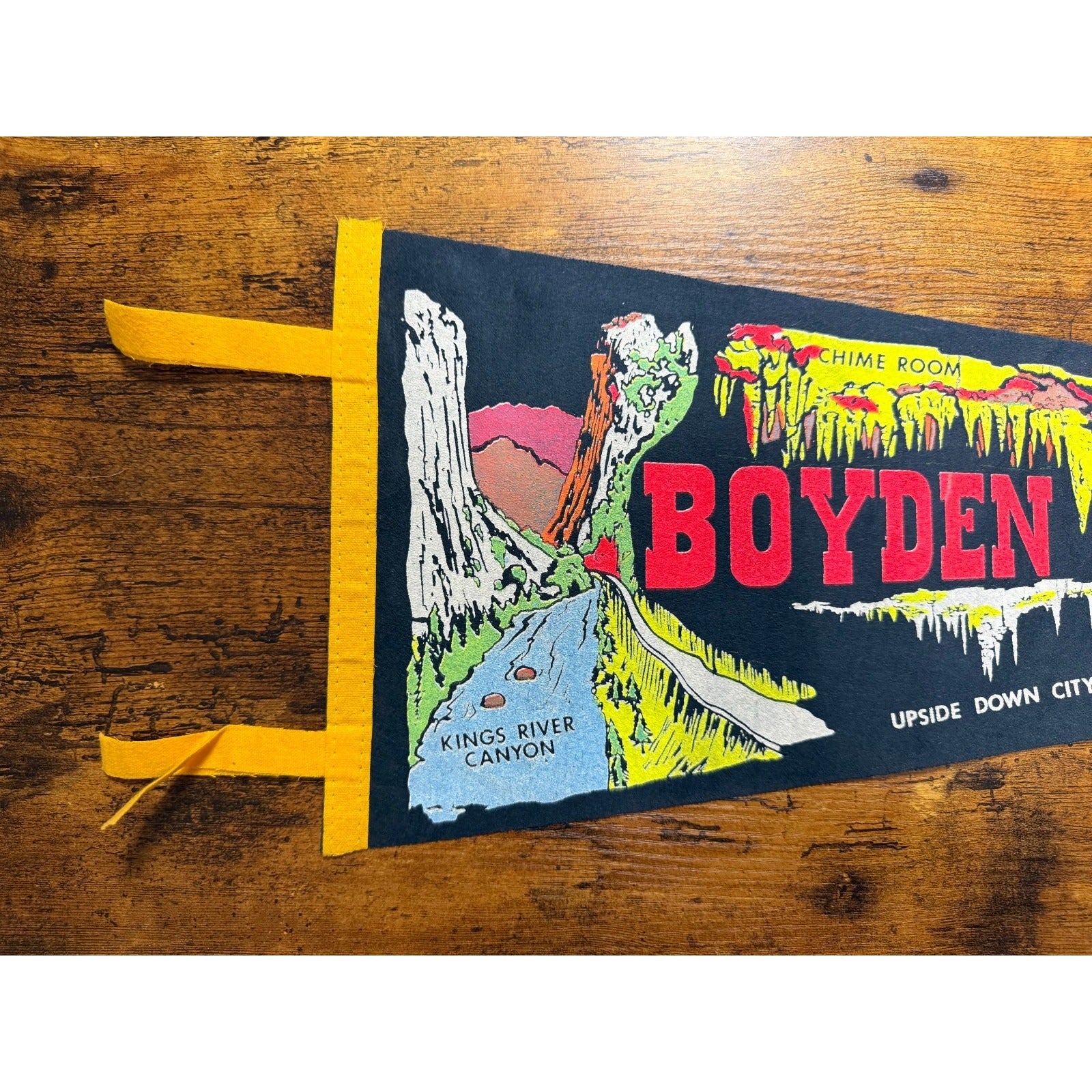 Vintage Boyden Cavern Kings Canyon, California pennant