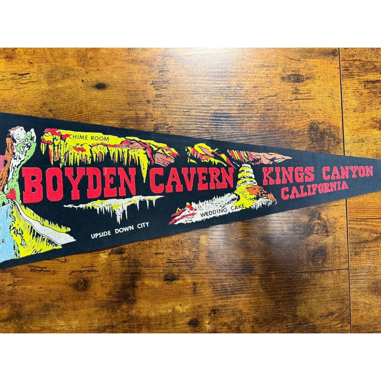 Vintage Boyden Cavern Kings Canyon, California pennant