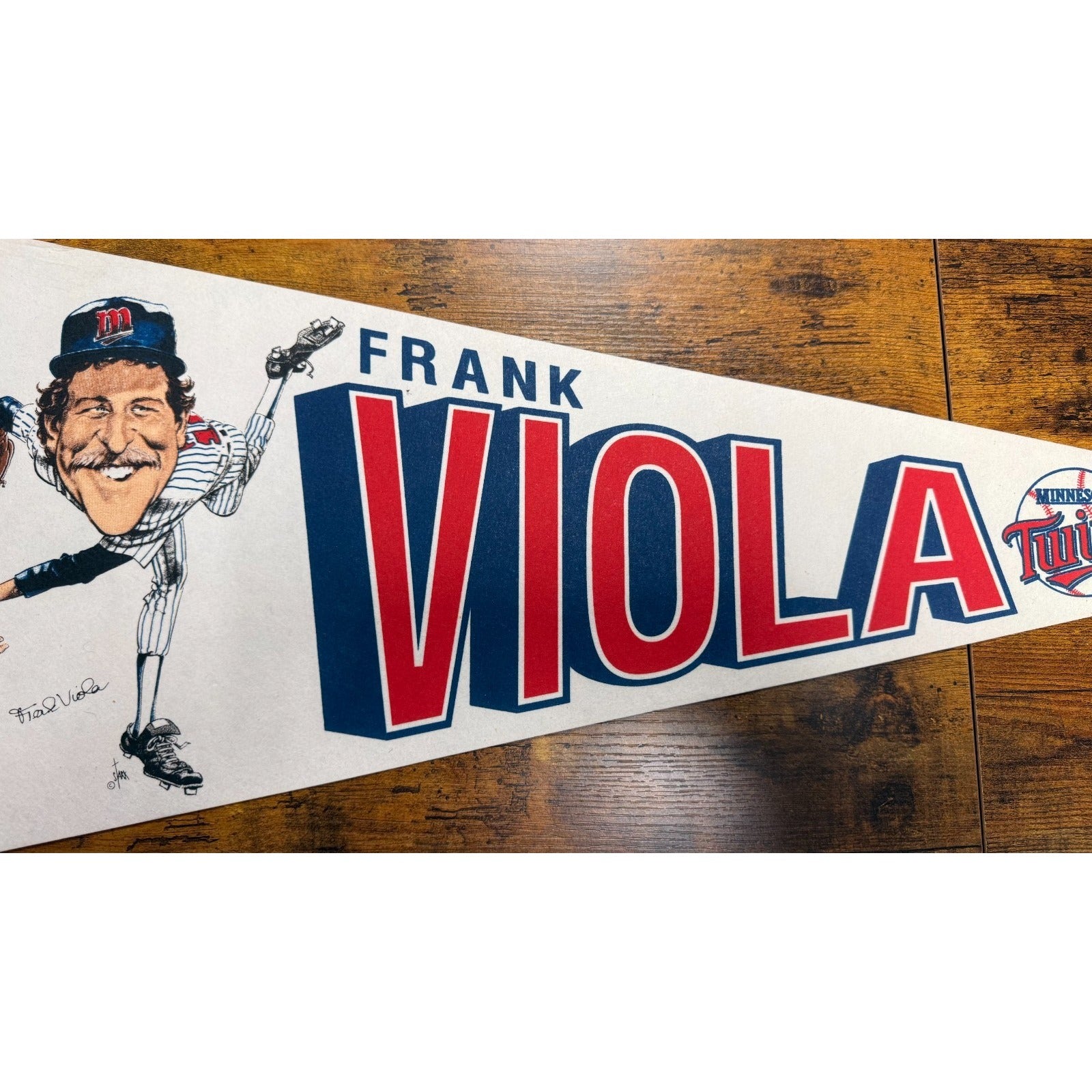 Vintage MLB 1989 Minnesota Twins #16 Frank Viola pennant