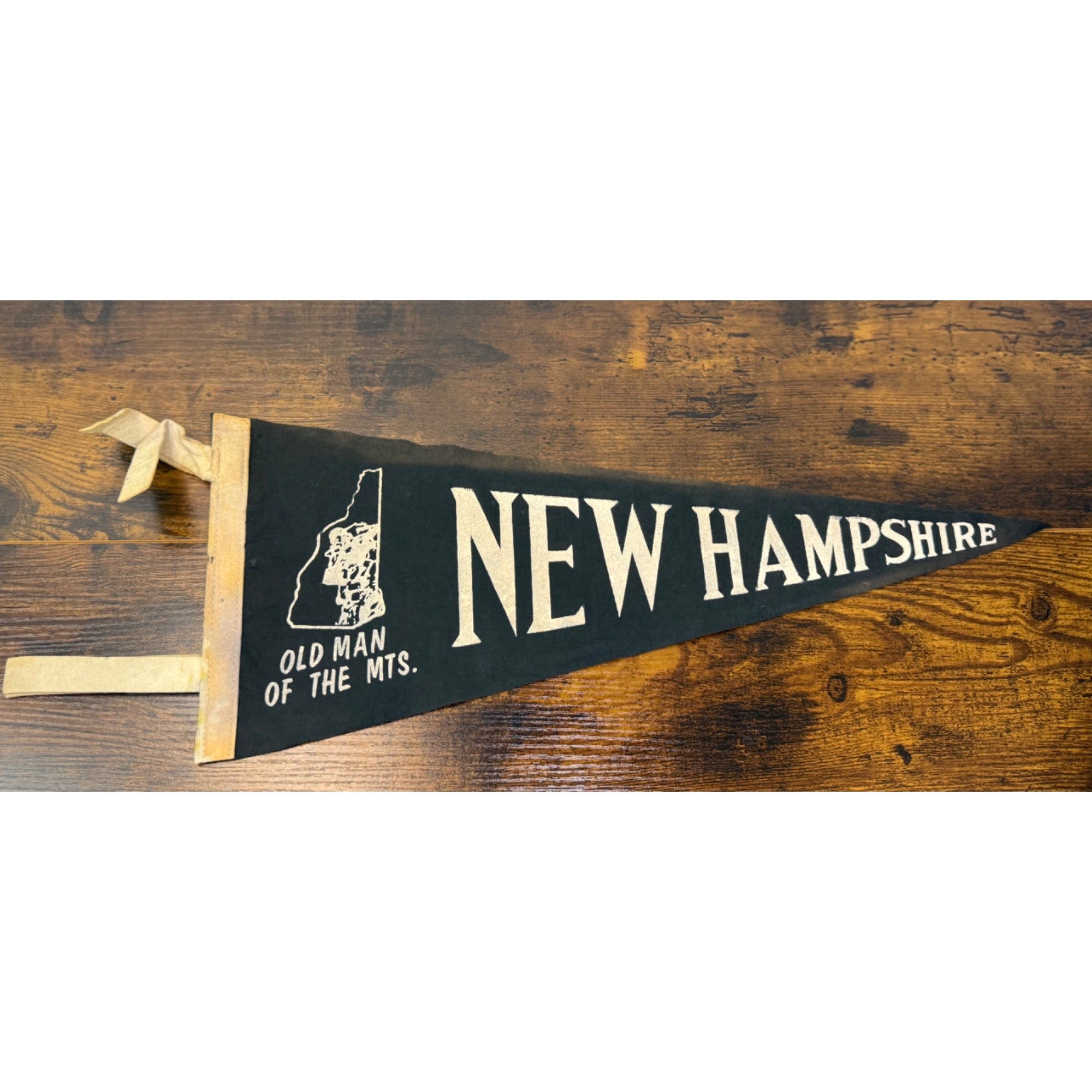 Vintage New Hampshire Pennant With Old Man Of The Mountain Graphic