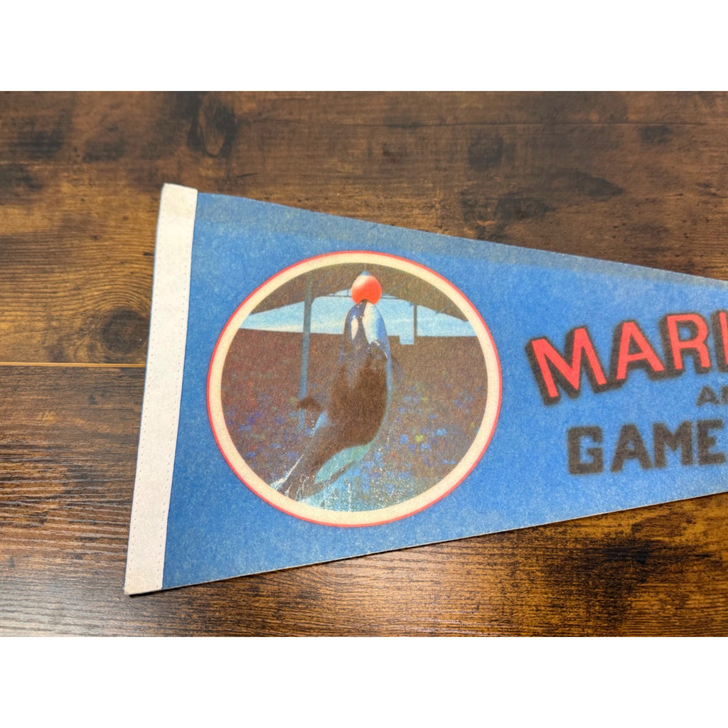 Vintage Marineland & Game Farm Pennant Canada Souvenir Dolphin Graphic