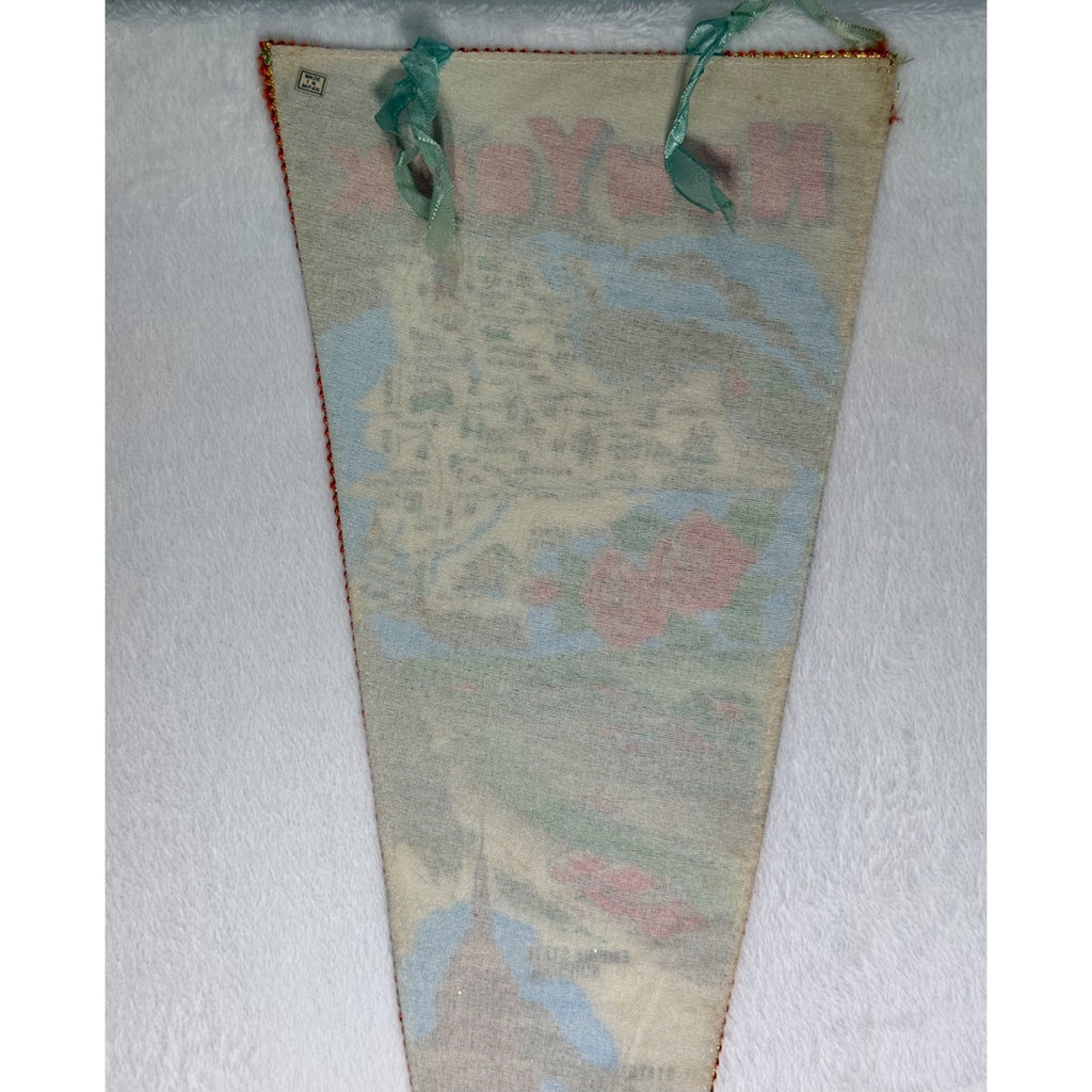 Vintage New York State pennant Made in Japan