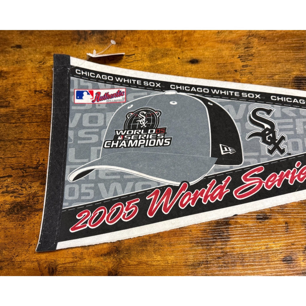 Vintage 2005 World Series Champions Chicago White Sox pennant