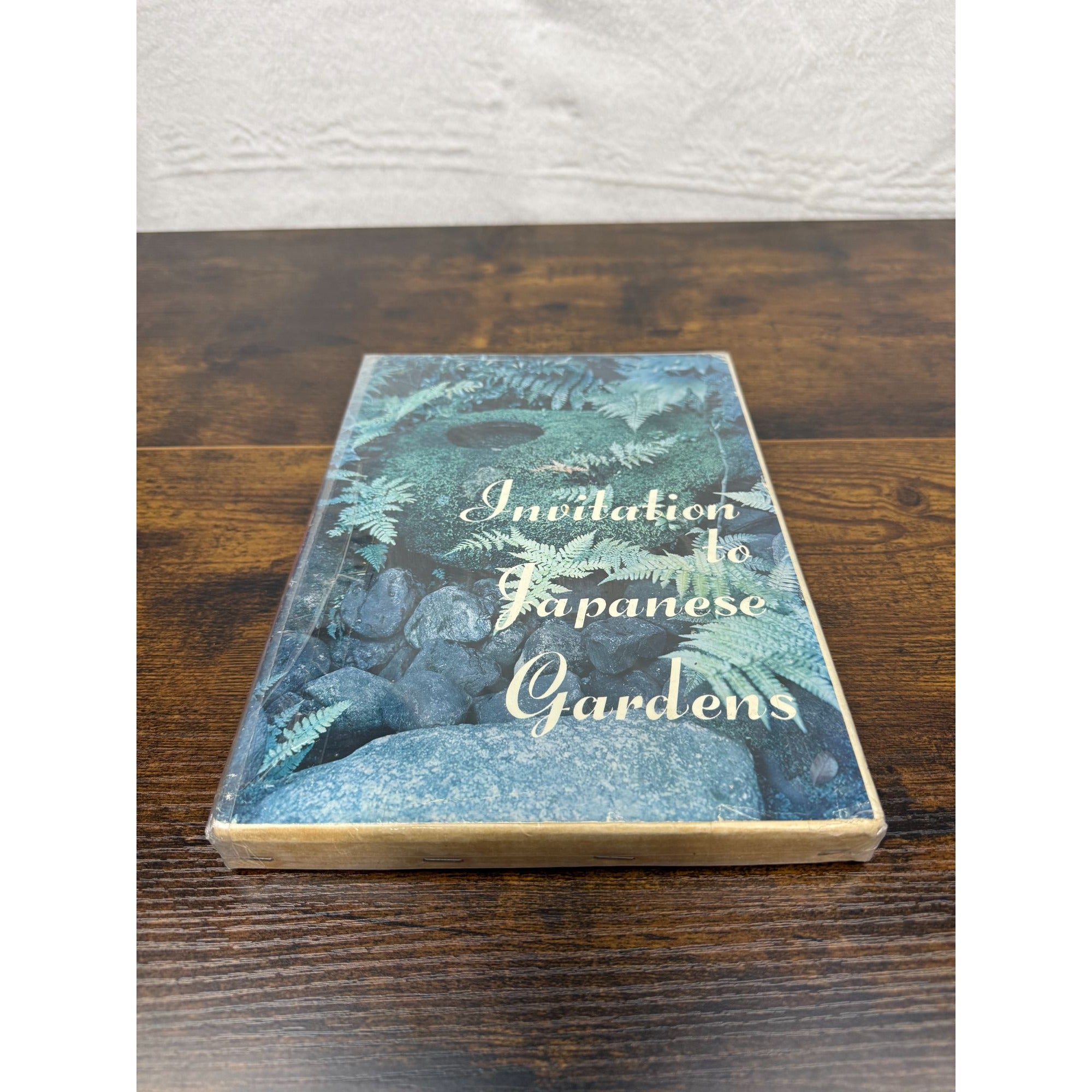 Invitation To Japanese Gardens Hardcover Book By Charles E. Tuttle Co. Publishers