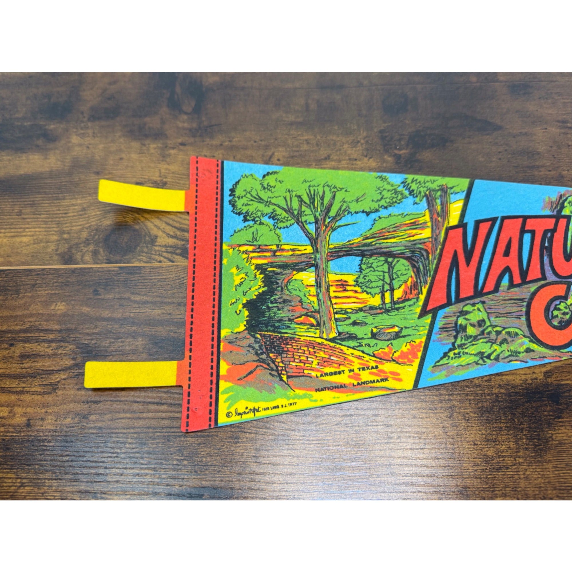 Natural Bridge Caverns Vintage 1977 Felt Pennant National Landmark 25 inches