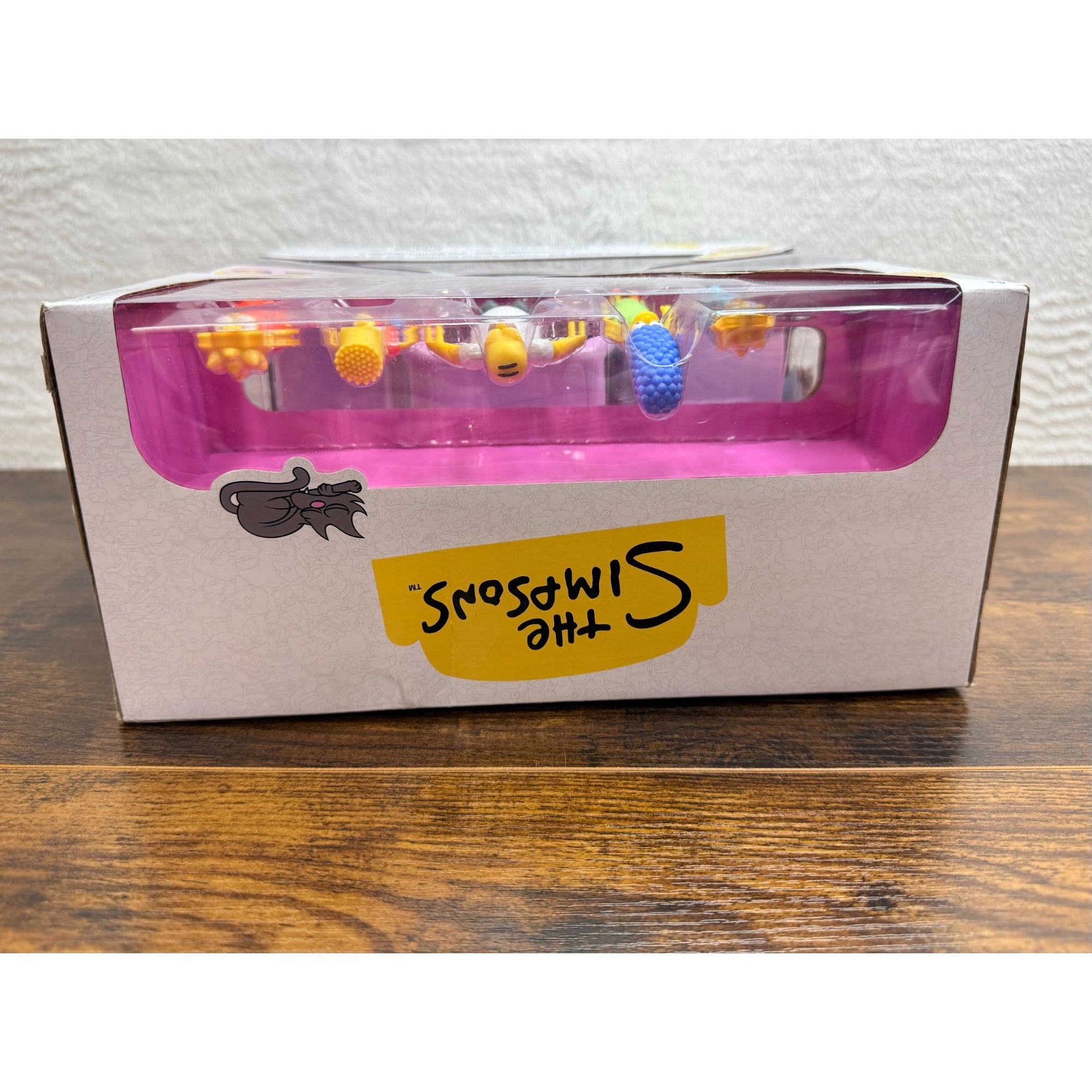 The Simpsons Family Sedan Set With Figures New with Box Damage
