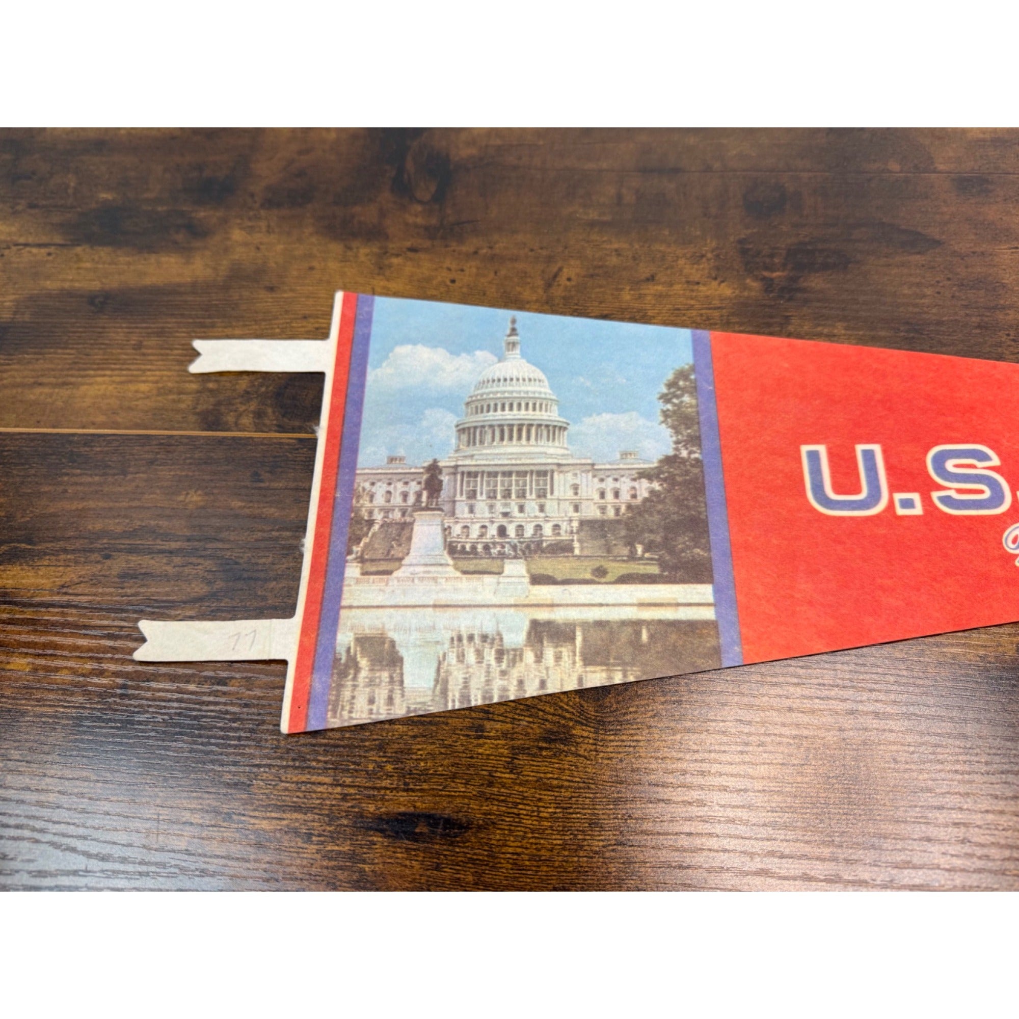 Vintage U.S. Capitol Washington D.C. Souvenir Felt Pennant With Capitol Image