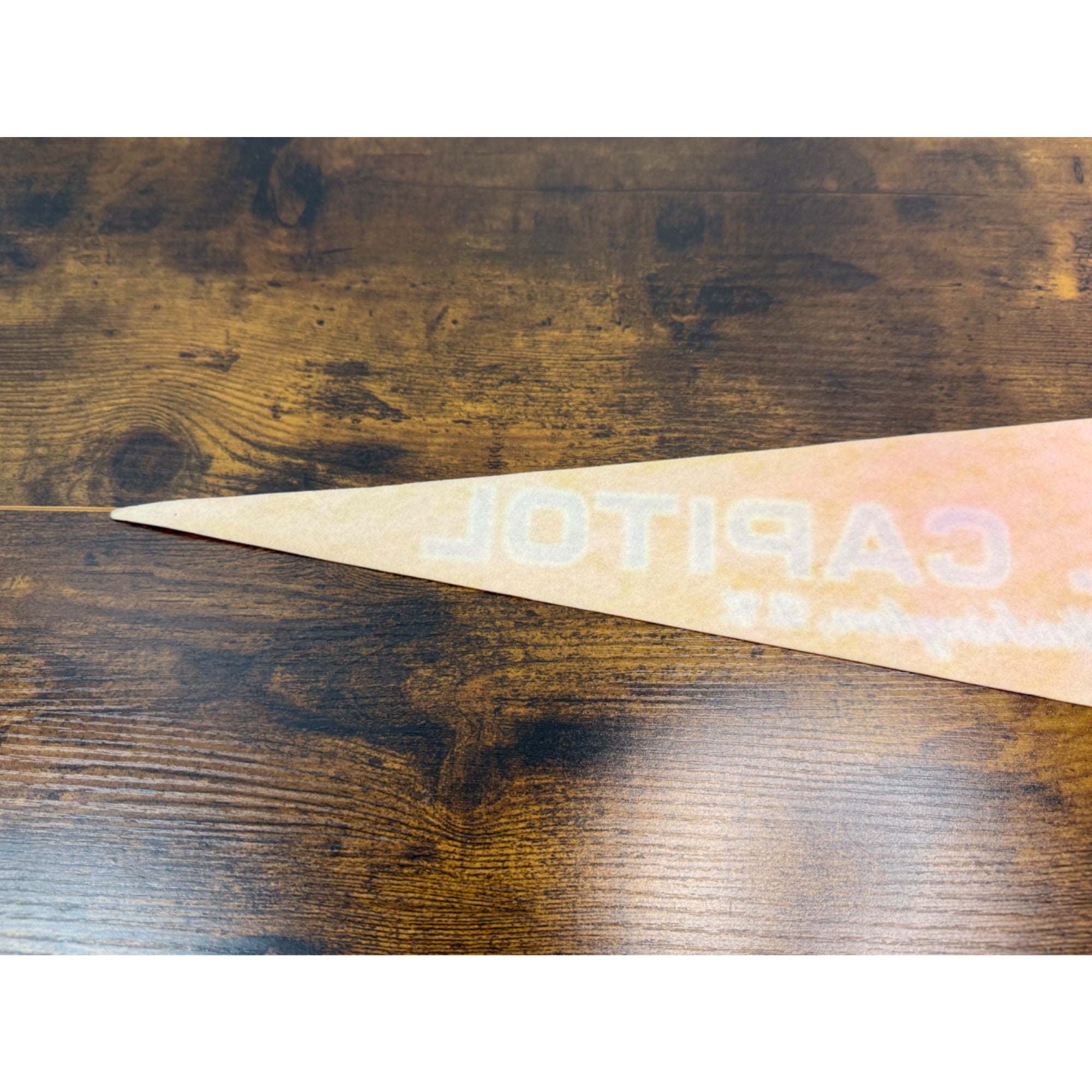 Vintage U.S. Capitol Washington D.C. Souvenir Felt Pennant With Capitol Image