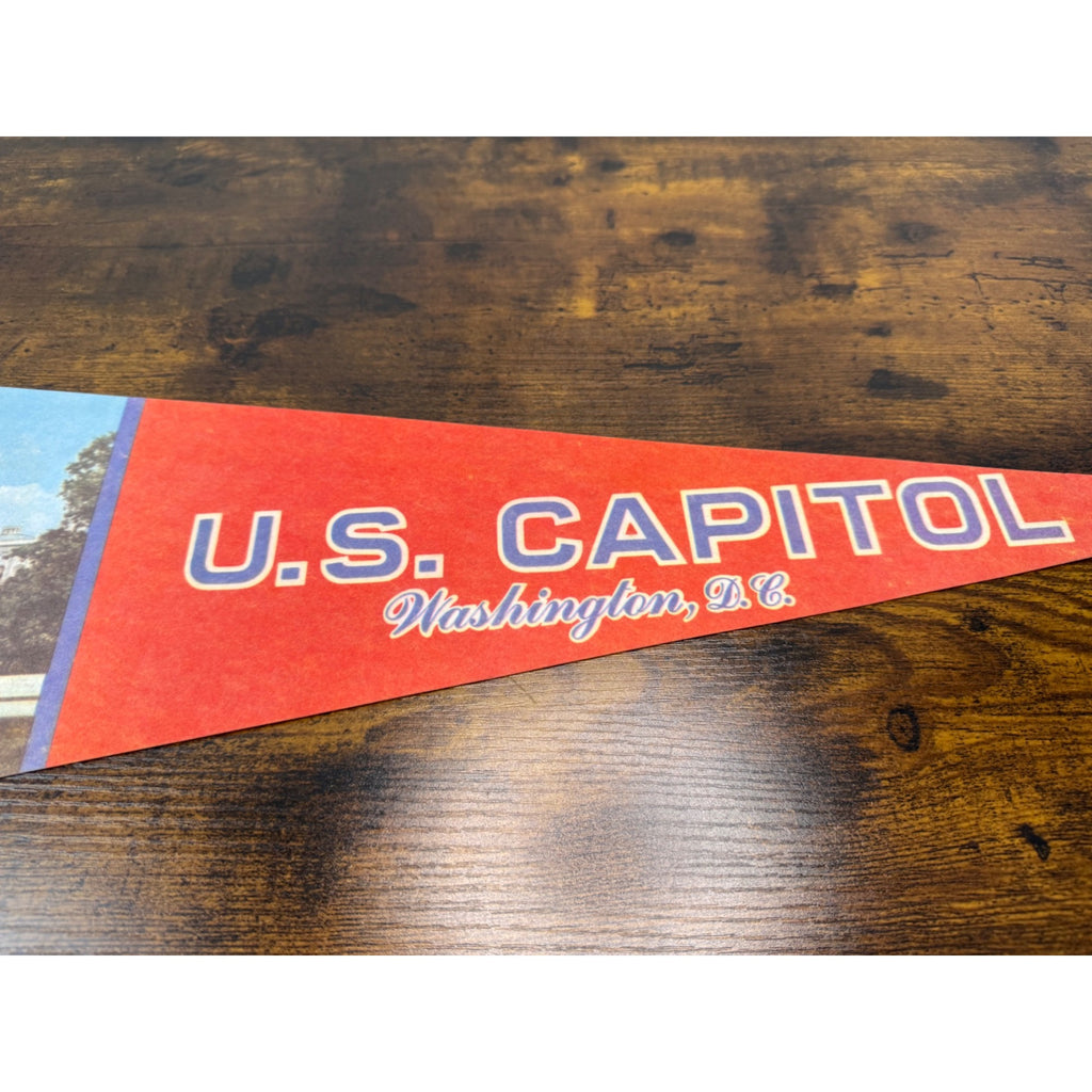 Vintage U.S. Capitol Washington D.C. Souvenir Felt Pennant With Capitol Image