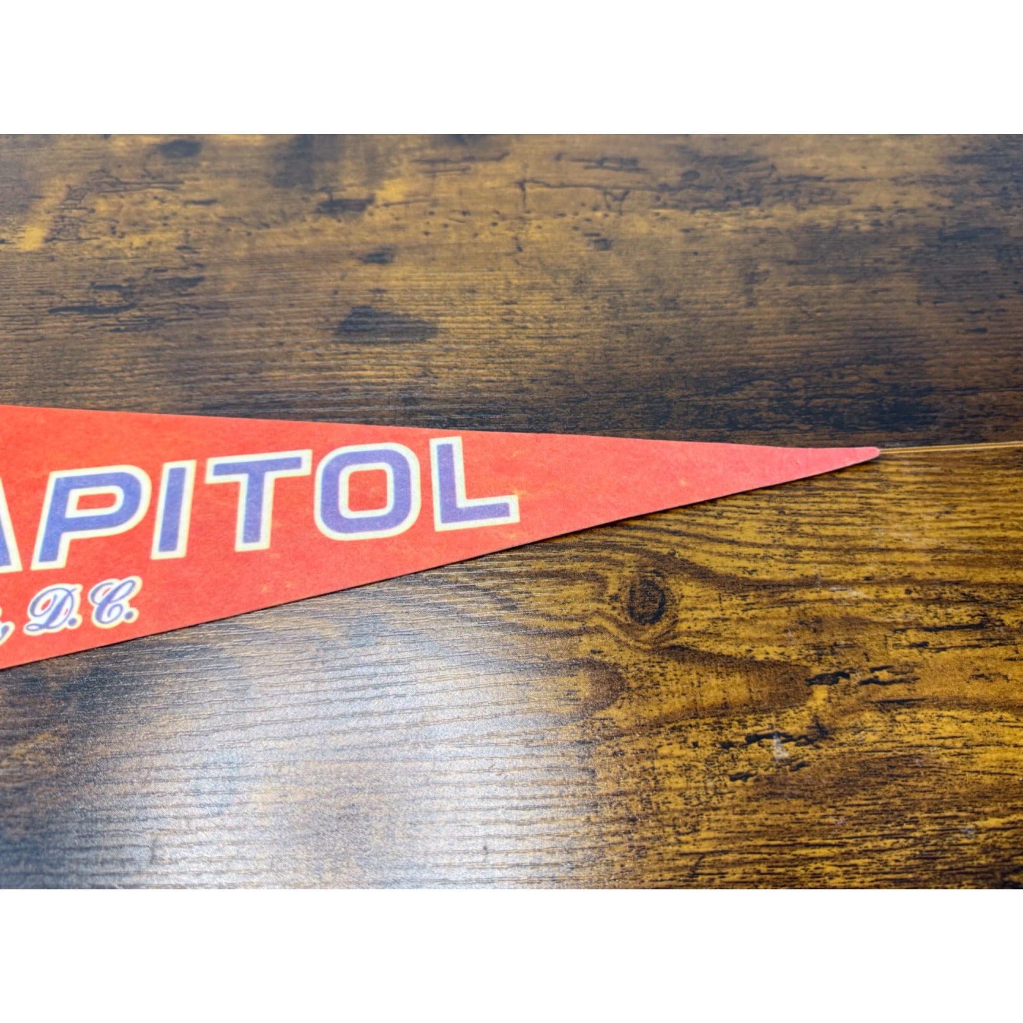 Vintage U.S. Capitol Washington D.C. Souvenir Felt Pennant With Capitol Image