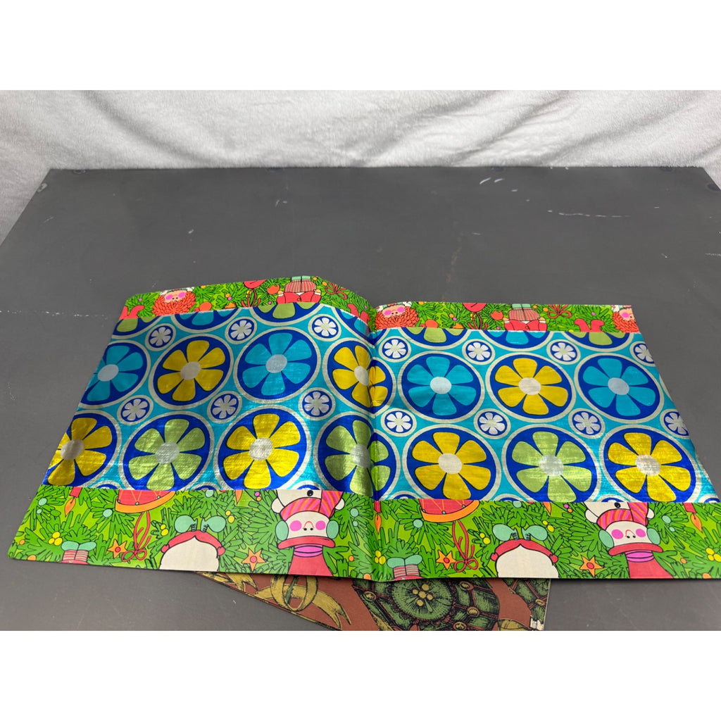 Set of 2 vintage Christmas wrapping paper with 4 different designs