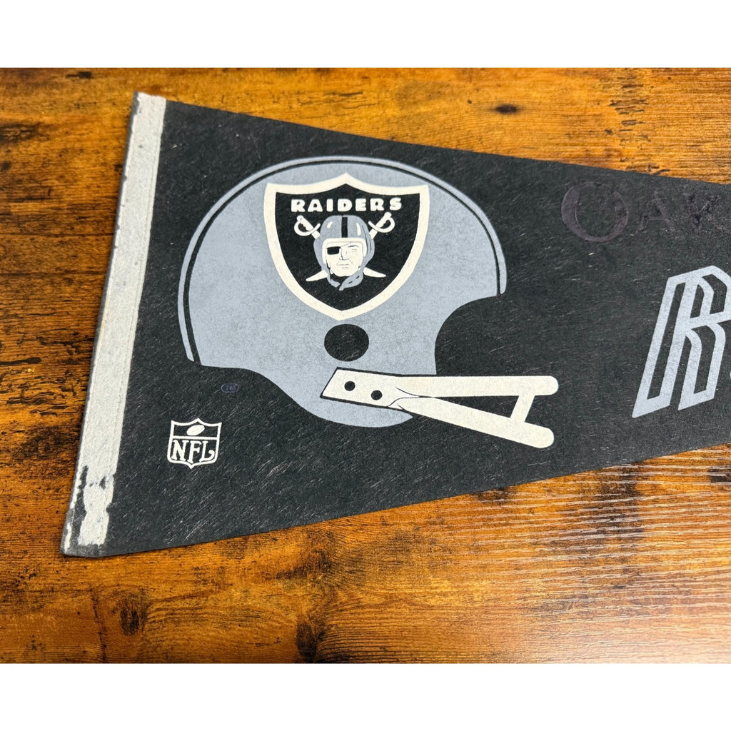 Vintage NFL Oakland Raiders pennant