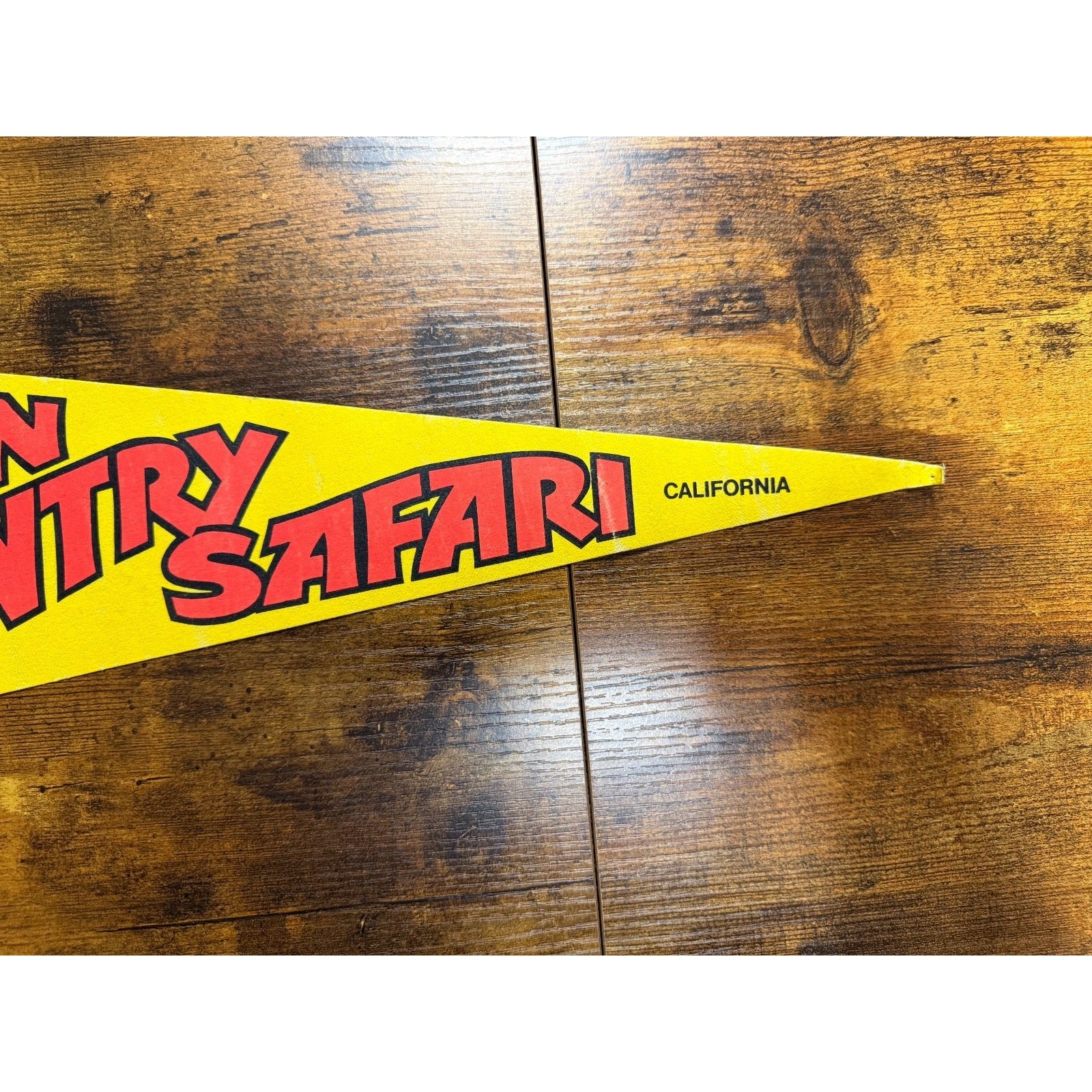 Vintage Lion Country Safari California pennant