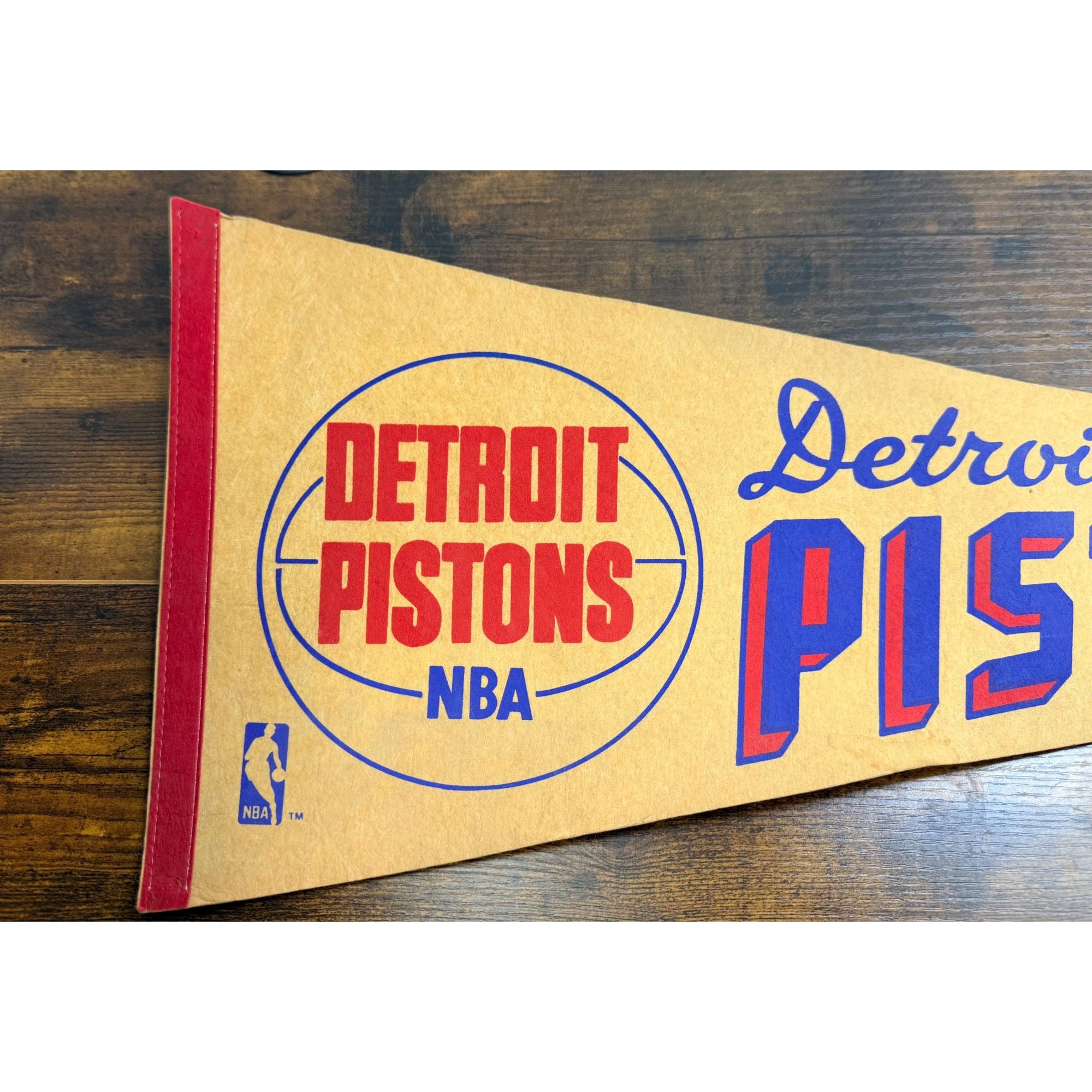 Vintage Detroit Pistons NBA Vintage Felt Pennant aged
