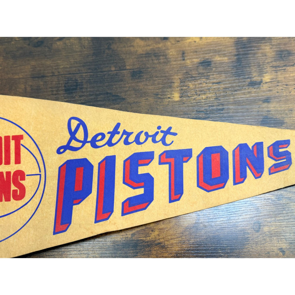 Vintage Detroit Pistons NBA Vintage Felt Pennant aged