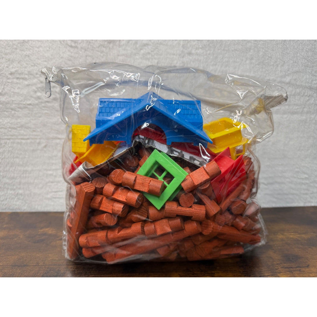Lot of Lincoln logs