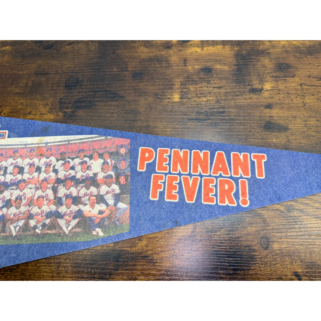 New York Mets 25th Anniversary Pennant Fever Vintage Team Photo 24 inches