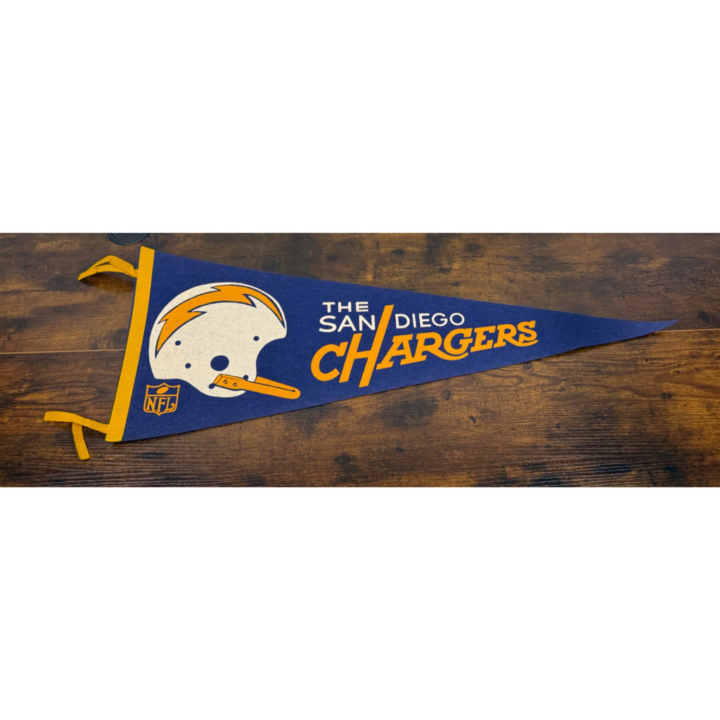 Vintage San Diego Chargers NFL Felt Pennant Helmet Design Sports Memorabilia