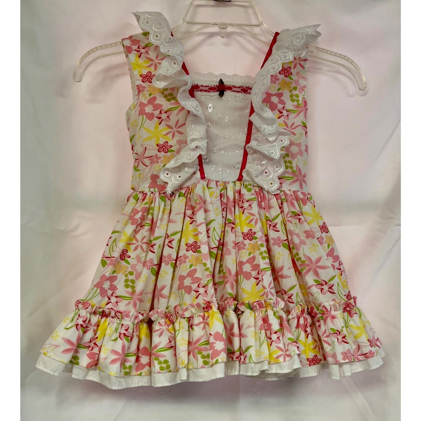Girl's floral dress with ruffles and tulle skirt lining size 4