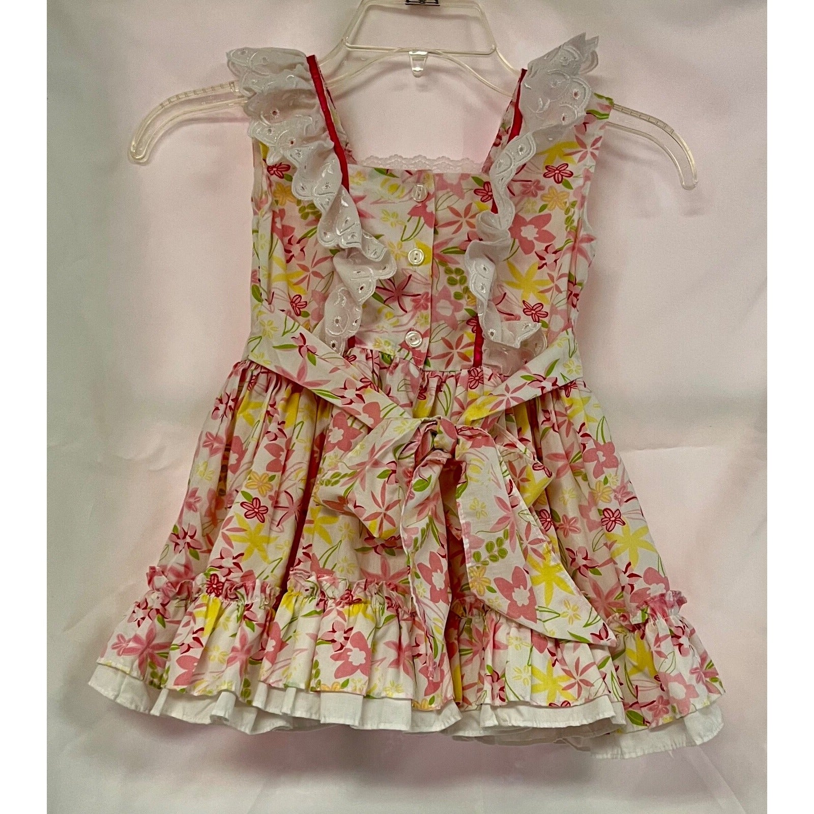 Girl's floral dress with ruffles and tulle skirt lining size 4