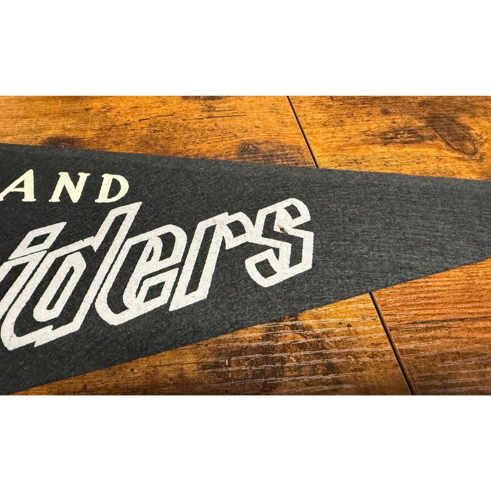 Vintage NFL Oakland Raiders pennant single bar helmet