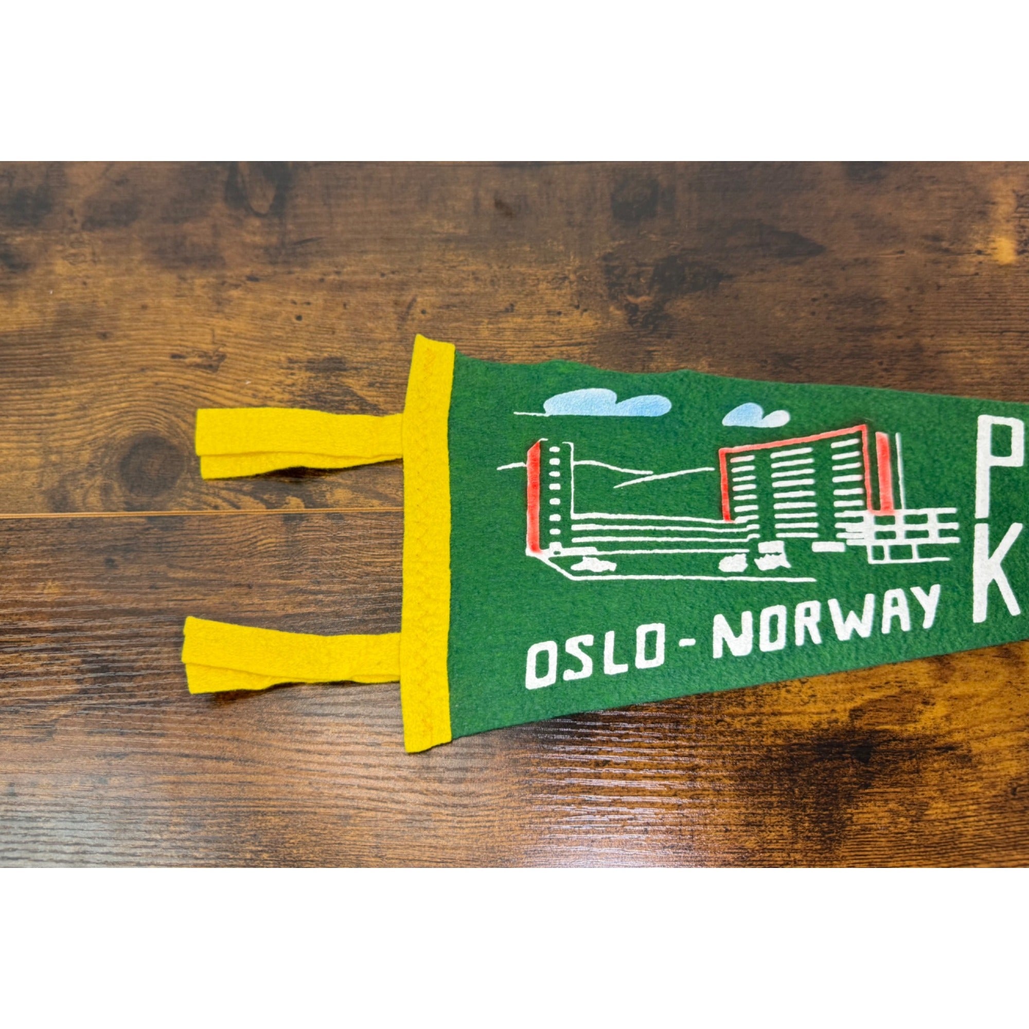 Vintage Oslo Norway Felt Pennant With Panorama Kringsjå Design Green & Yellow