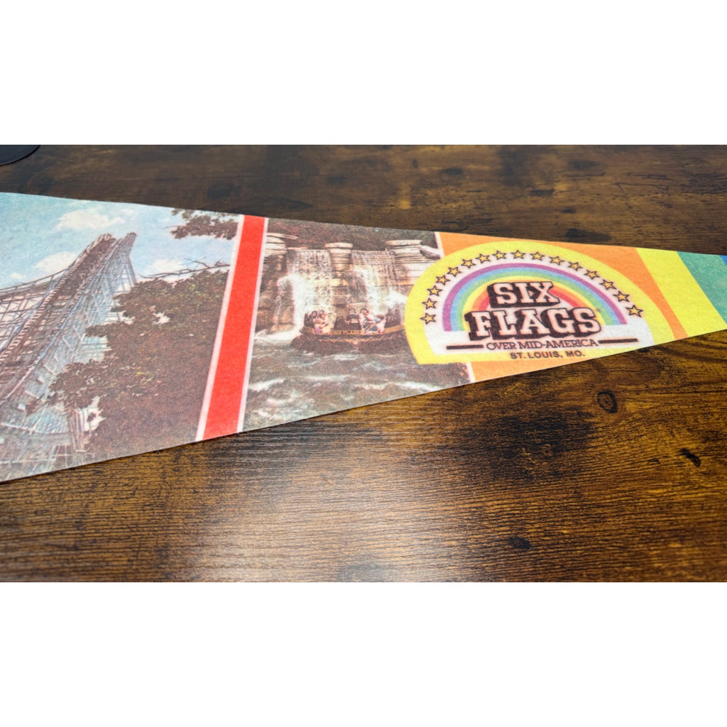 Vintage Six Flags Over Mid-America St. Louis, MO Pennant